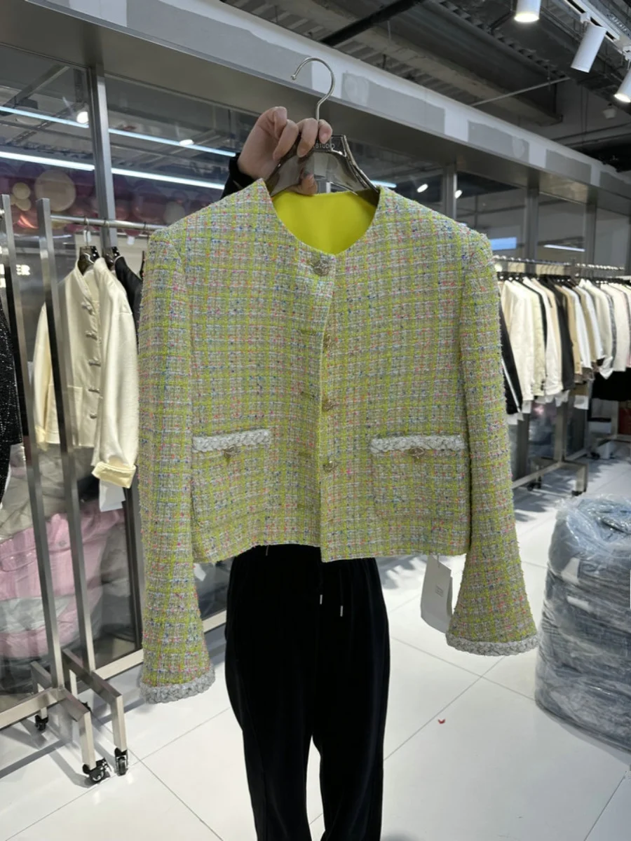 Sweet round Neck Open Cardigan Single Button Thick Tweed Jacket 2024 Spring Fashion Elegant Style Long Sleeve Straight Cut
Sweet round Neck Open Cardigan Single Button Thick Tweed Jacket 2024 Spring Fashion Elegant Style Long Sleeve Straight Cut