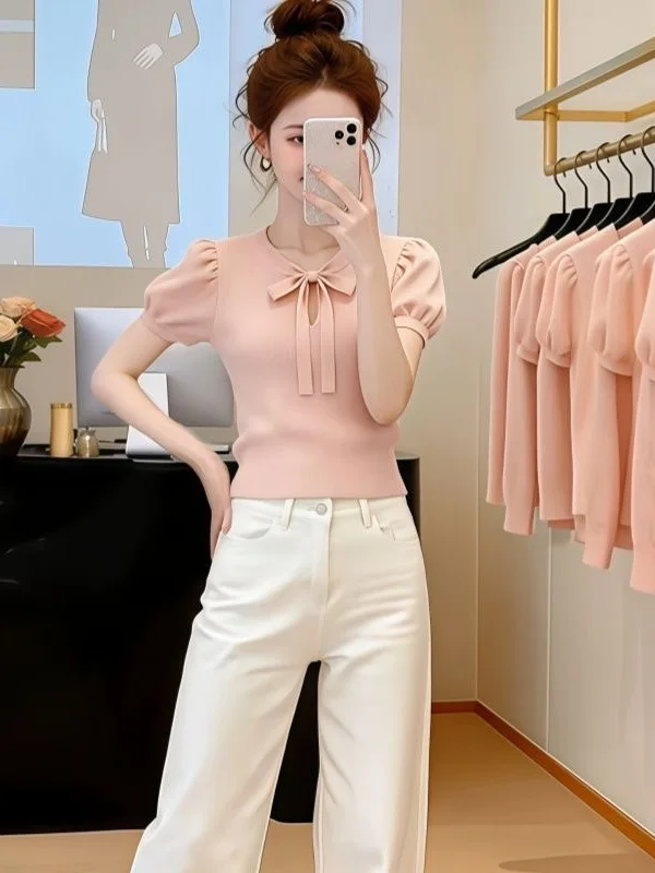 Unique Knot Short Sleeve Bubble Sleeve Knitted Top for Women Stylish Summer New Arrival Lightweight Polyester Fiber
Unique Knot Short Sleeve Bubble Sleeve Knitted Top for Women Stylish Summer New Arrival Lightweight Polyester Fiber