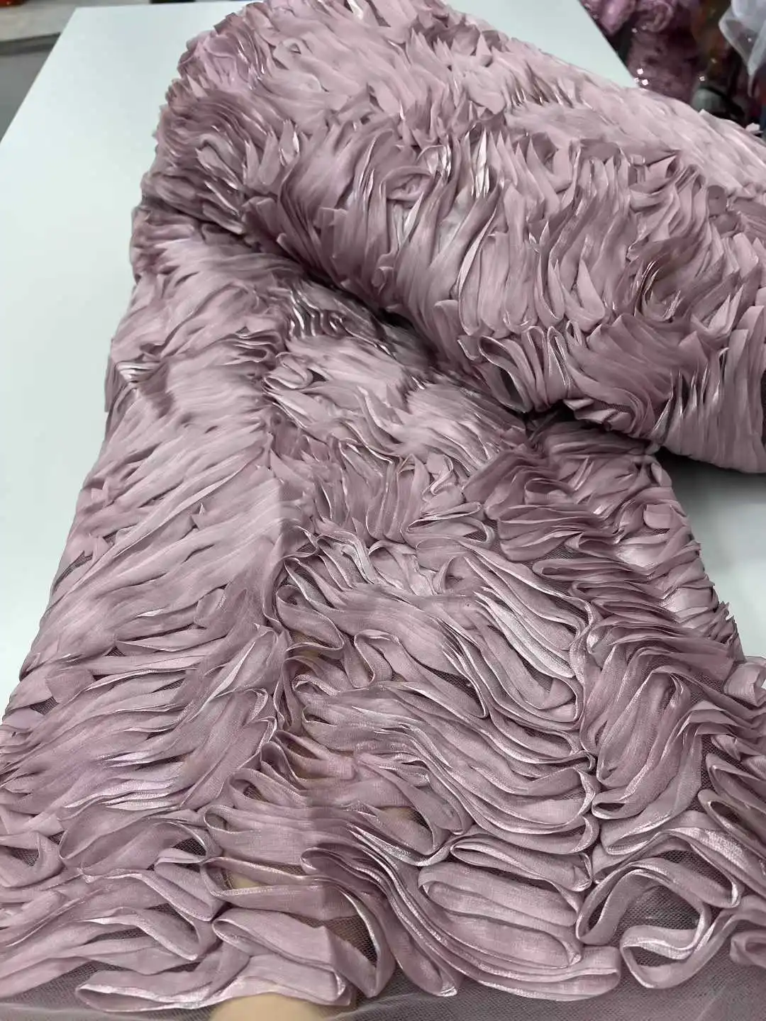 5Yards 2025 Latest Best Quality Delicate Very Soft Embroidered 3D Flowers Mesh lace Fabric For Wedding Evening Dress
5Yards 2025 Latest Best Quality Delicate Very Soft Embroidered 3D Flowers Mesh lace Fabric For Wedding Evening Dress