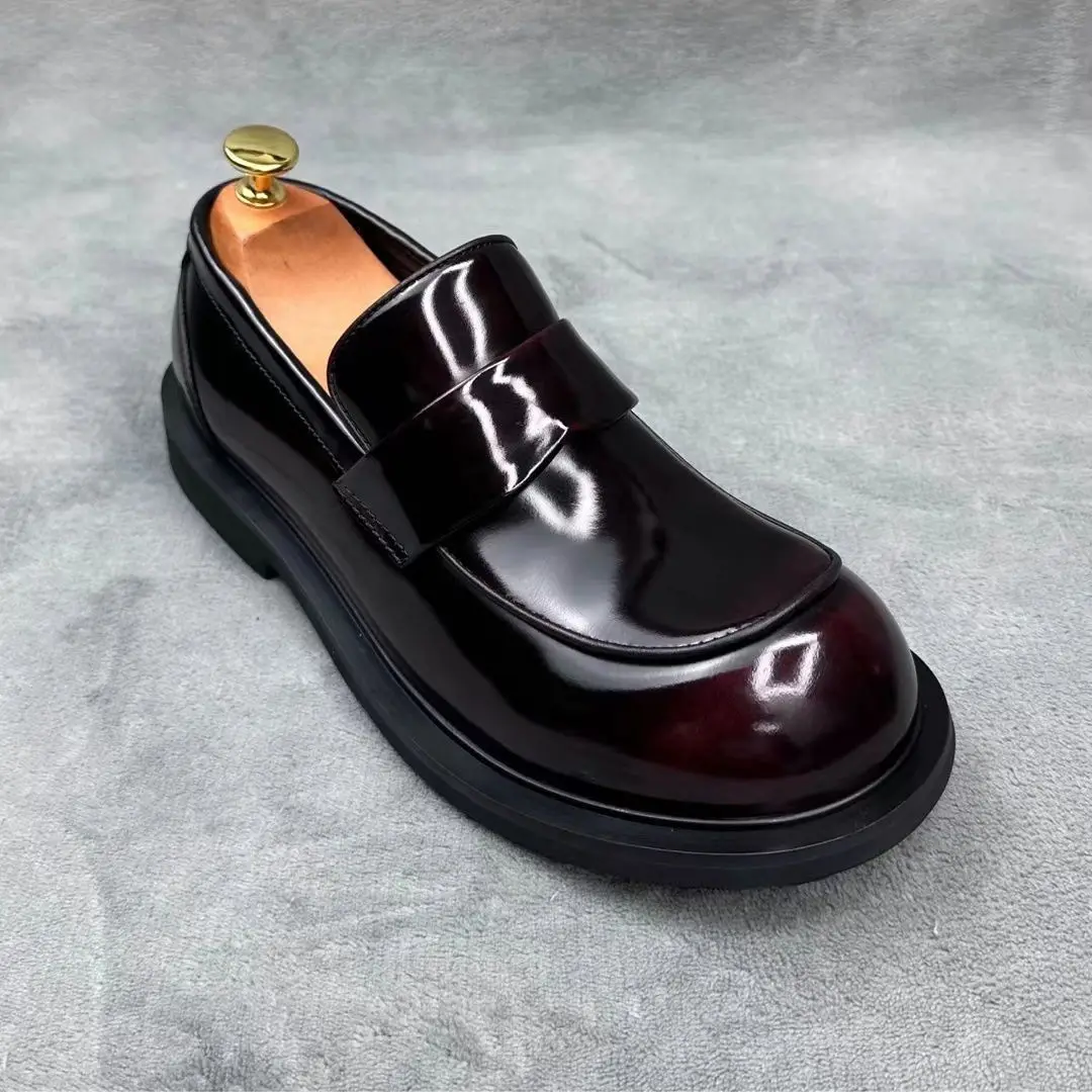 Luxury Men's Leather Casual Shoes British Style Genuine Leather Loafers Fashion Shoes for Men Breathable Big Toe Business Shoes
Luxury Men's Leather Casual Shoes British Style Genuine Leather Loafers Fashion Shoes for Men Breathable Big Toe Business Shoes