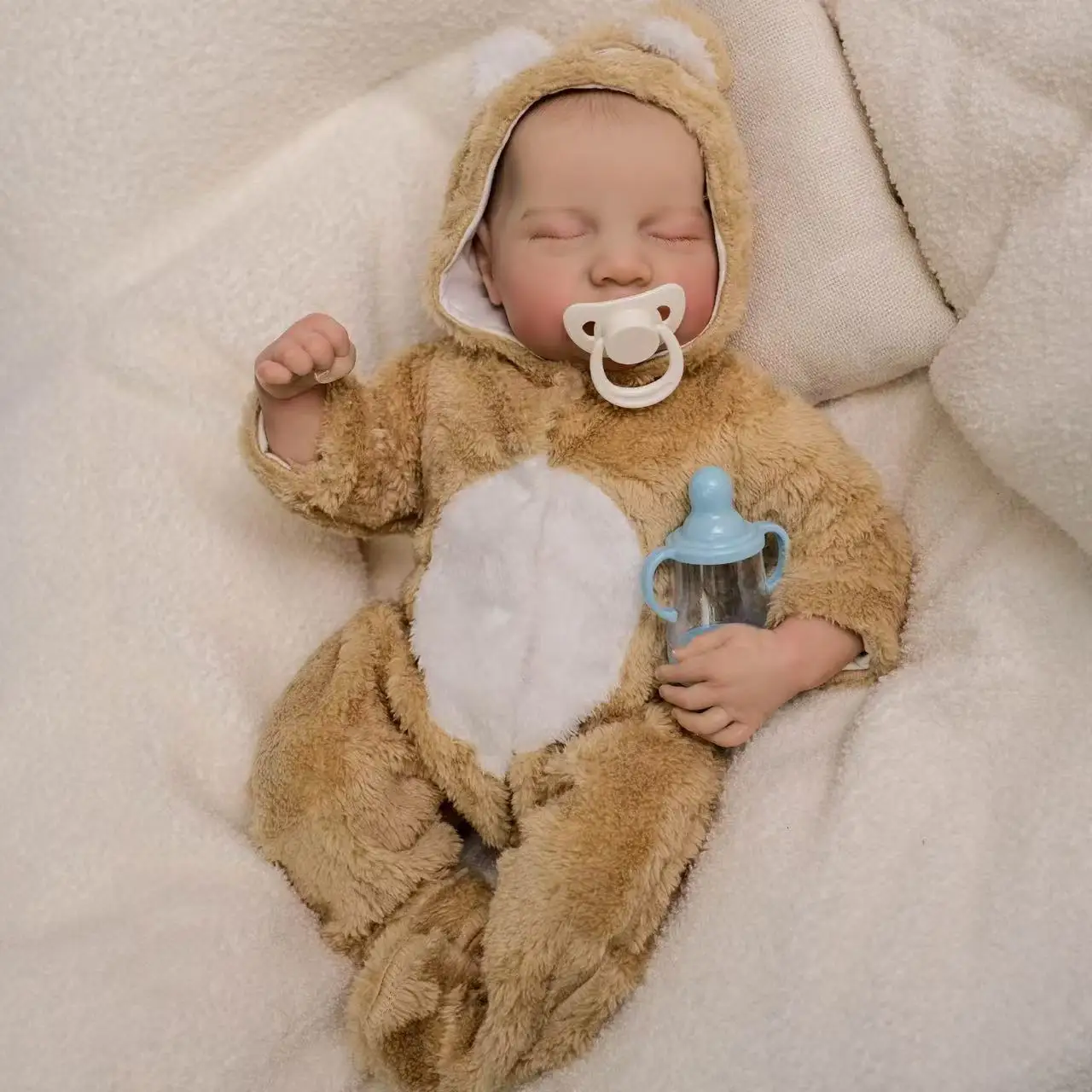 1PC 19-inch reborn baby doll, realistic baby doll, cute and soft body baby doll for newborns, with accessories for children over
1PC 19-inch reborn baby doll, realistic baby doll, cute and soft body baby doll for newborns, with accessories for children over