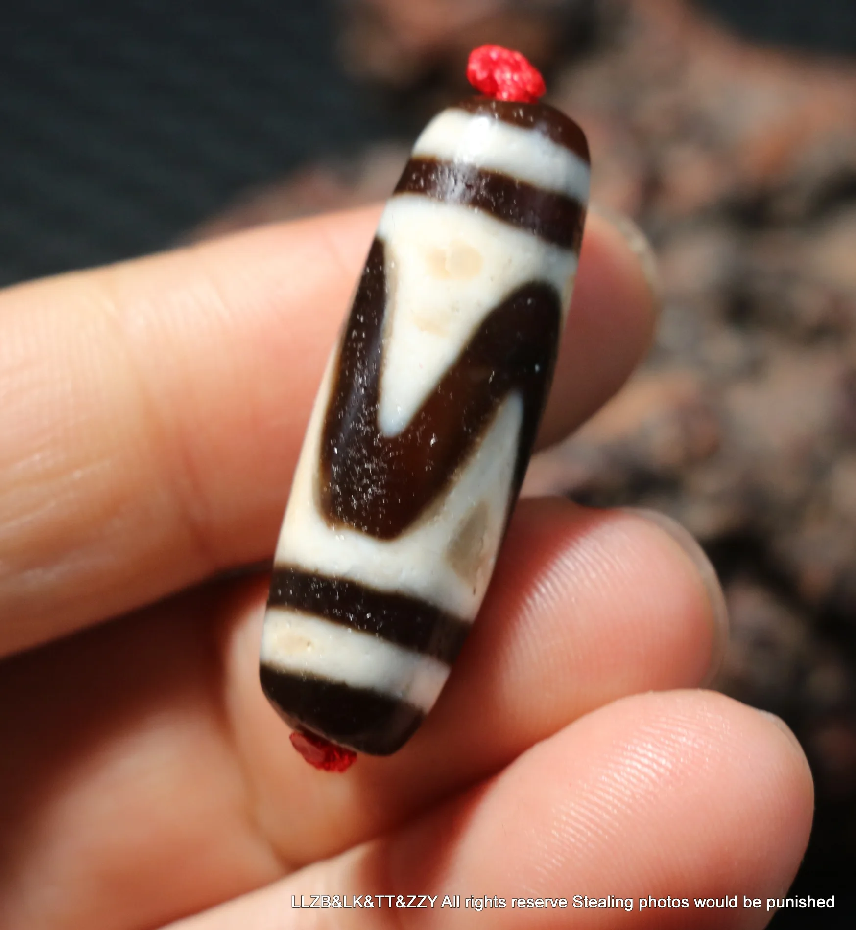 Energy Tibetan Old Agate Tiger Tooth Symbol dZi Bead Amulet 789 LKbrother Talisman Treasure
Energy Tibetan Old Agate Tiger Tooth Symbol dZi Bead Amulet 789 LKbrother Talisman Treasure