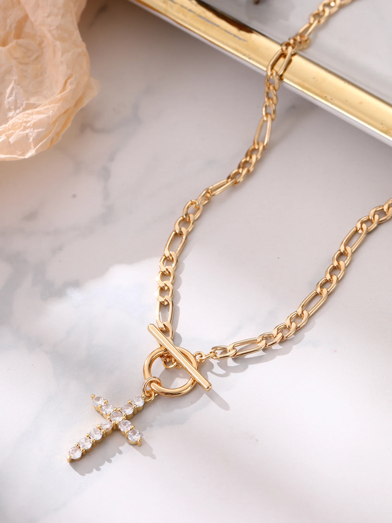 New Versatile Women Pendant Necklace Irregular Chain Ot Clasp Cross Zircon Pendant Vacation Party Hip-Hop Daily Single Necklace
New Versatile Women Pendant Necklace Irregular Chain Ot Clasp Cross Zircon Pendant Vacation Party Hip-Hop Daily Single Necklace