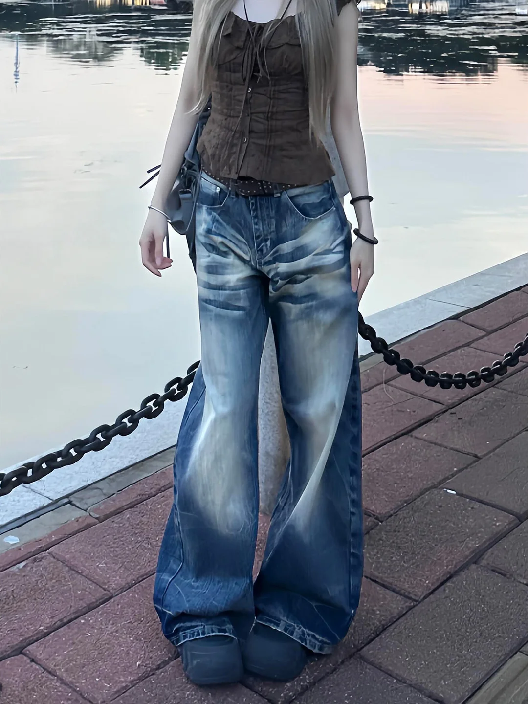 Summer 2026 Slimming American Style High Waist Wide Leg Jeans Women's Vintage Faded Thin Loose Fit Casual Denim Pants
Summer 2026 Slimming American Style High Waist Wide Leg Jeans Women's Vintage Faded Thin Loose Fit Casual Denim Pants