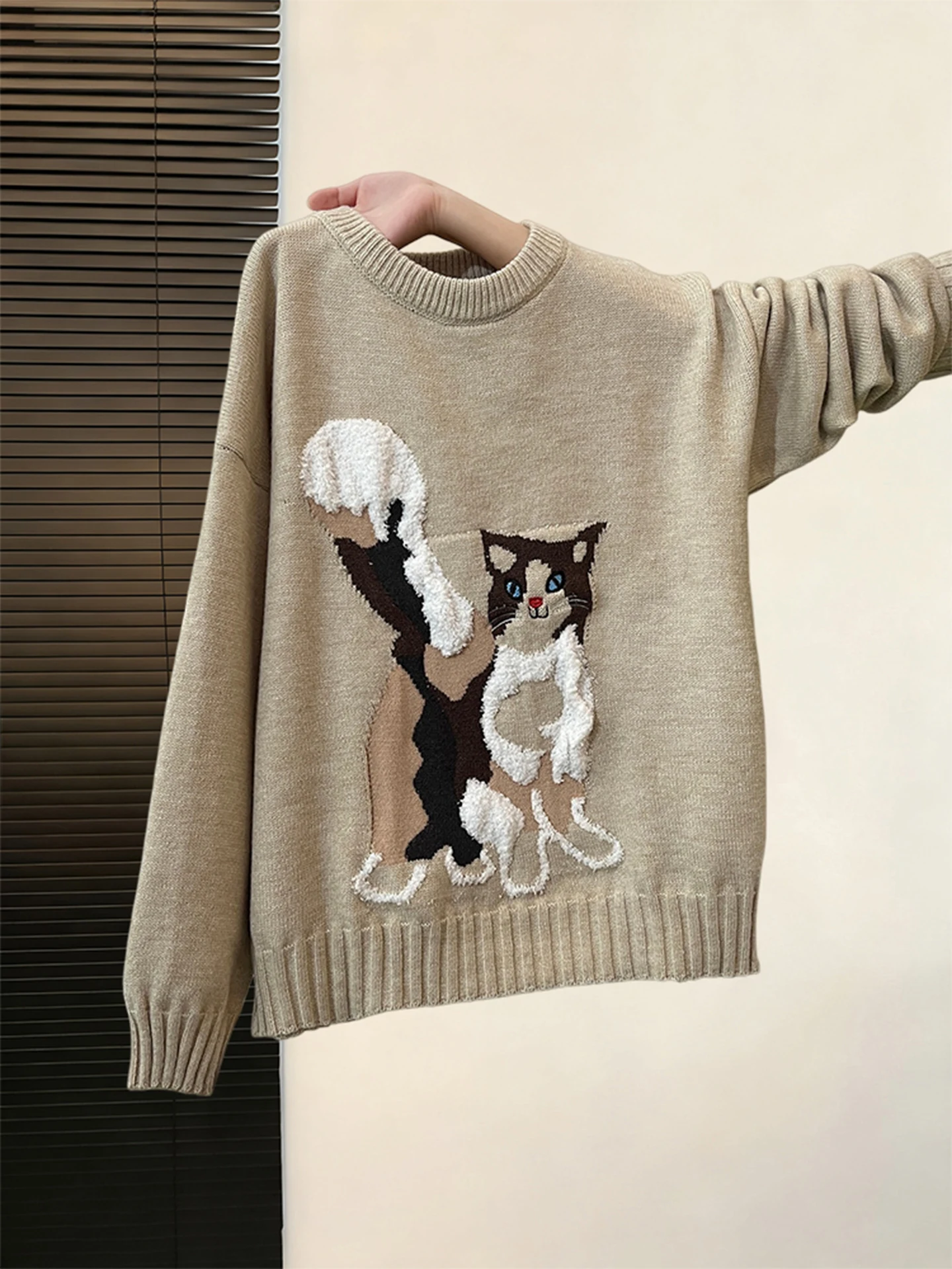 Korean Sle round Ne Soft Cartoon Knitted Sweater Women's Casual Faionable Spring Autumn Versatile Knitwear Top
Korean Sle round Ne Soft Cartoon Knitted Sweater Women's Casual Faionable Spring Autumn Versatile Knitwear Top