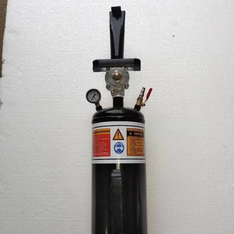 High Pressure Inflatable Cylinder Vacuum Tire Burst Sealer Tire Maintenance Tools Vacuum Tire Speed Charge Automatic
High Pressure Inflatable Cylinder Vacuum Tire Burst Sealer Tire Maintenance Tools Vacuum Tire Speed Charge Automatic