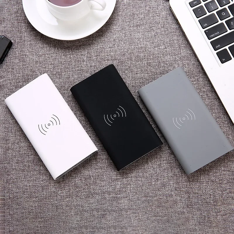 New QI portable ultra-thin power bank wireless charging 20000mAh convenient three-in-one wireless charging mobile power supply
New QI portable ultra-thin power bank wireless charging 20000mAh convenient three-in-one wireless charging mobile power supply