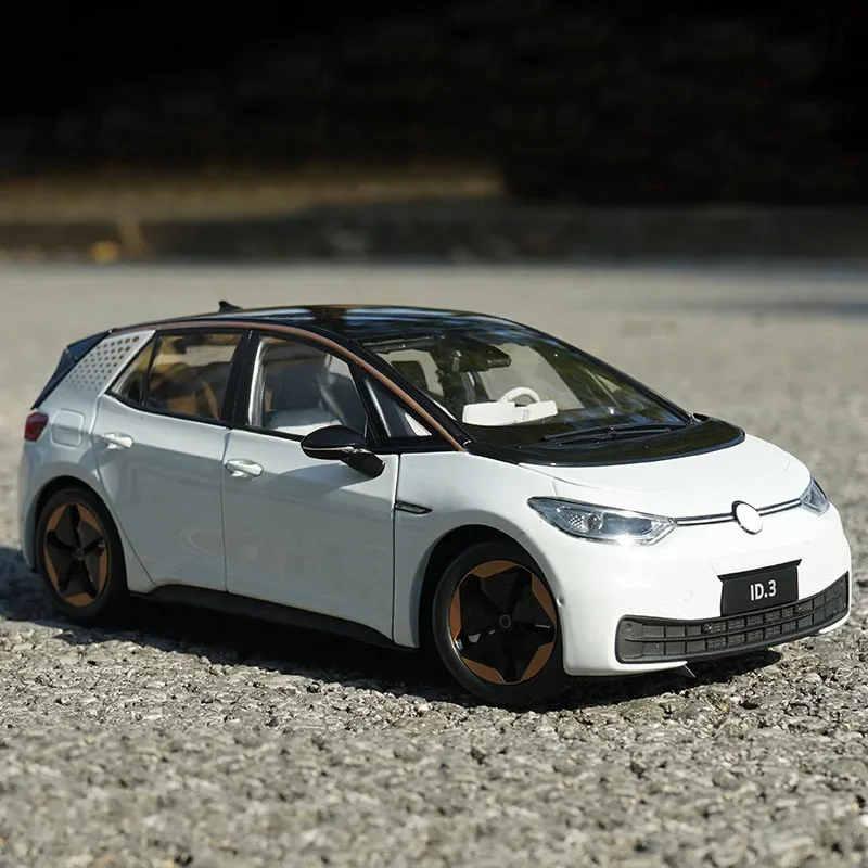 1:18 масштаб литья под давлением ID.3 SUV ID3 сплав моделирование модель автомобиля сувенирные украшения дисплей игрушки для мальчиков подарочная коллекция
1:18 масштаб литья под давлением ID.3 SUV ID3 сплав моделирование модель автомобиля сувенирные украшения дисплей игрушки для мальчиков подарочная коллекция