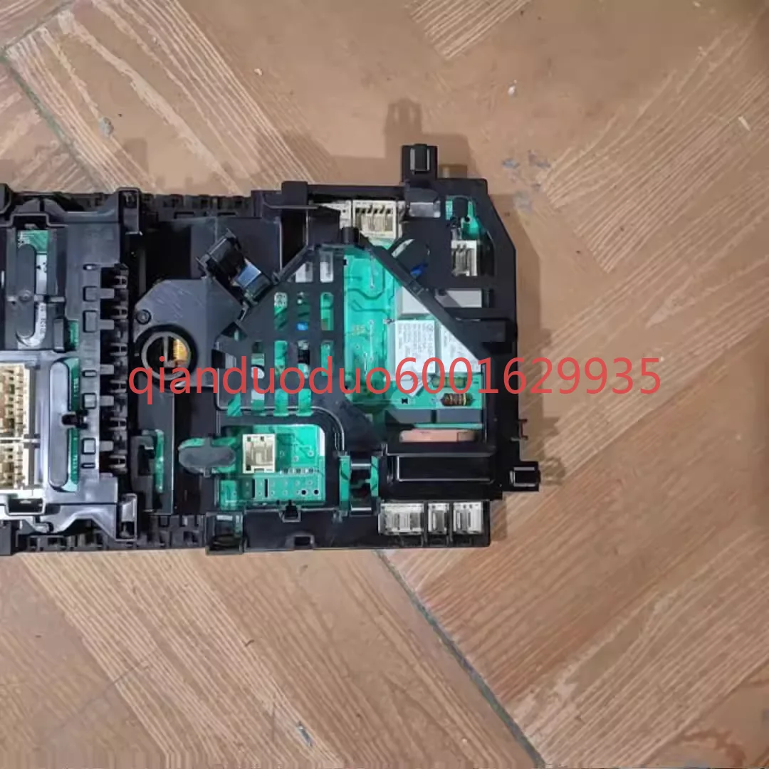 Suitable for drum Bosch washing machine WVH284681W WVH284601 computer board
Suitable for drum Bosch washing machine WVH284681W WVH284601 computer board