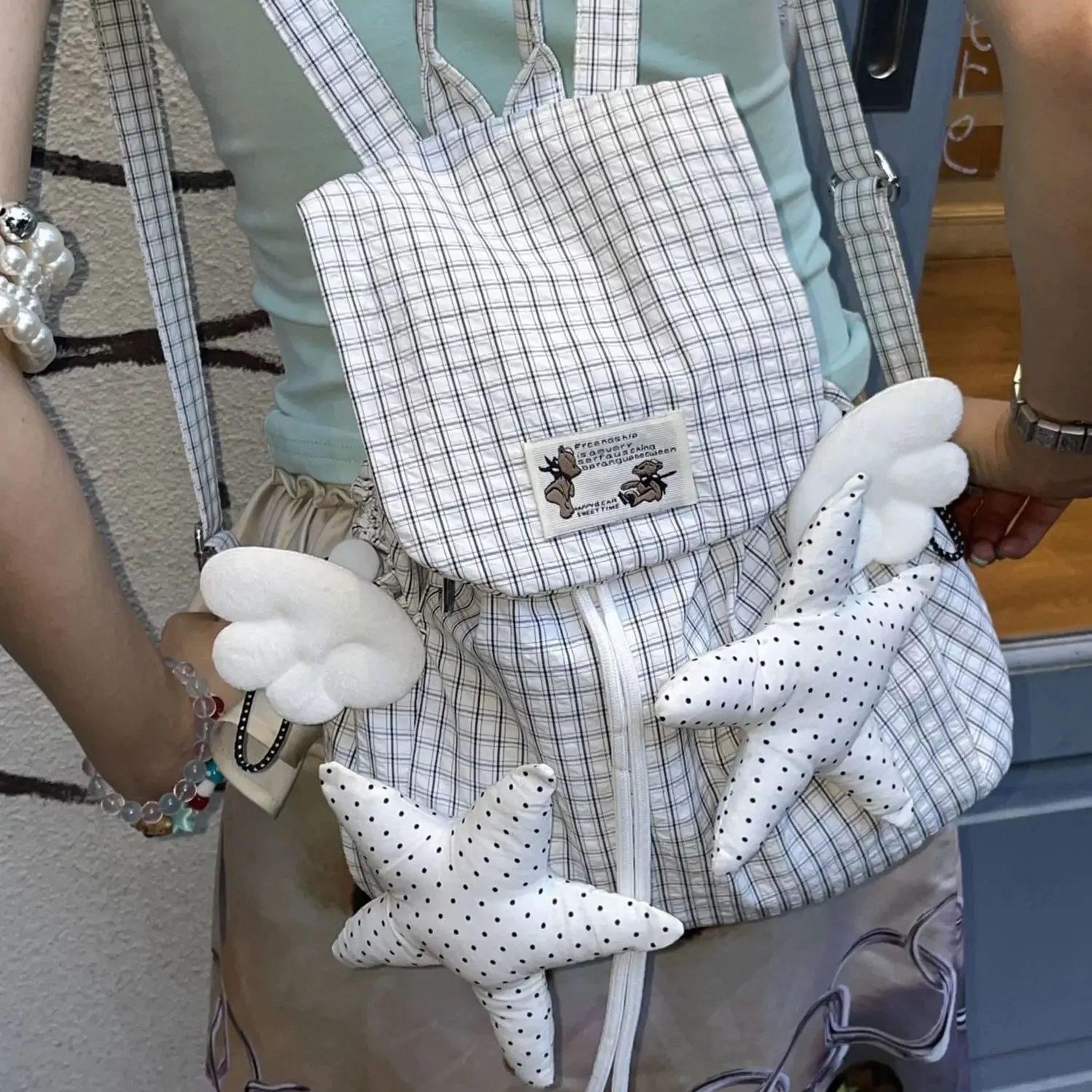 Japanese Cute Y2k Harajuku Style Grid Patterned Star Cartoon Angel Wings Large Capacity Backpack Student Schoolbag Storage Bag
Japanese Cute Y2k Harajuku Style Grid Patterned Star Cartoon Angel Wings Large Capacity Backpack Student Schoolbag Storage Bag