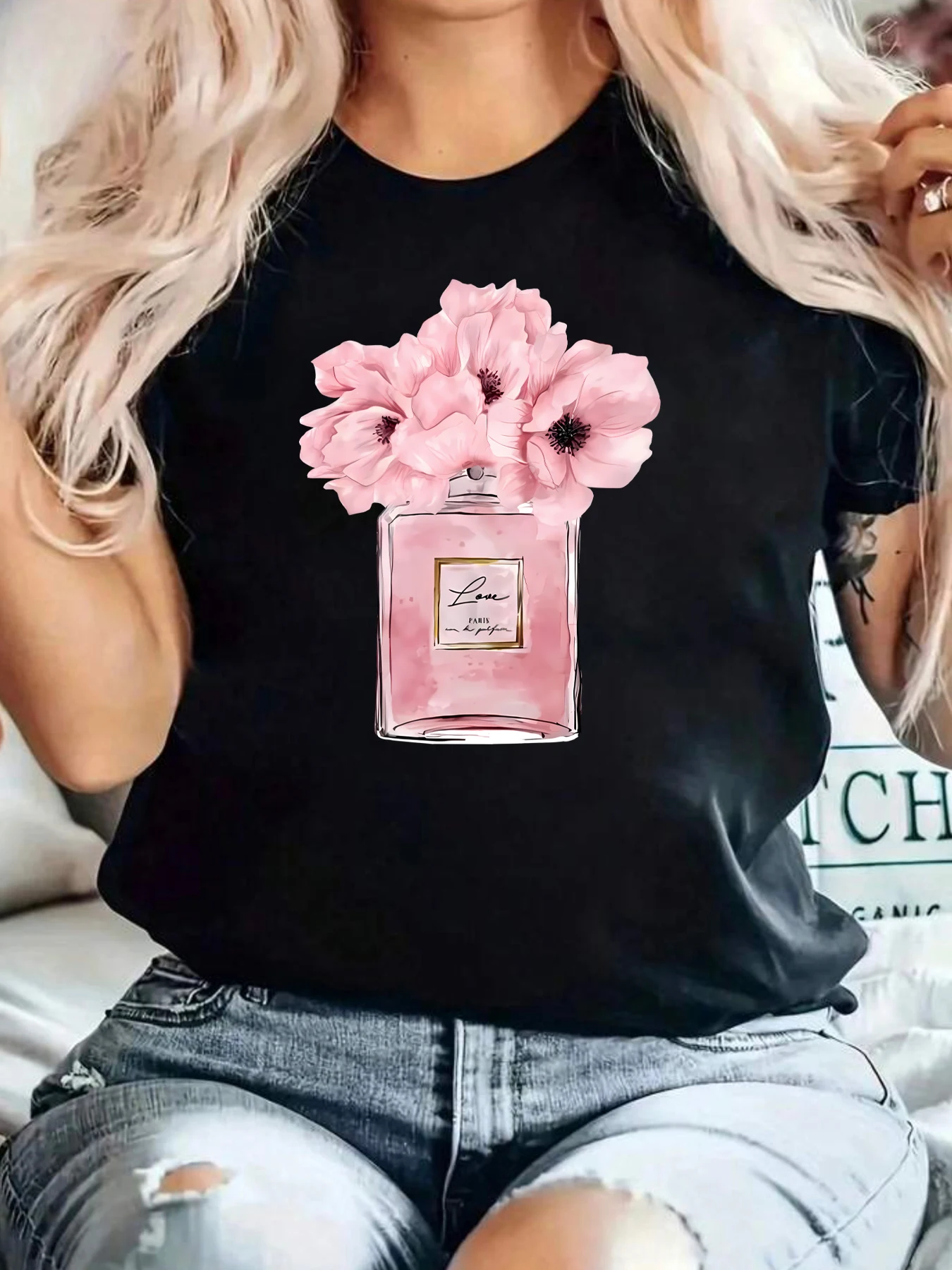 Pink bottle pink flower pattern round neck plus size women T-shirt short sleeve trend printing elastic half sleeve T-shirt
Pink bottle pink flower pattern round neck plus size women T-shirt short sleeve trend printing elastic half sleeve T-shirt