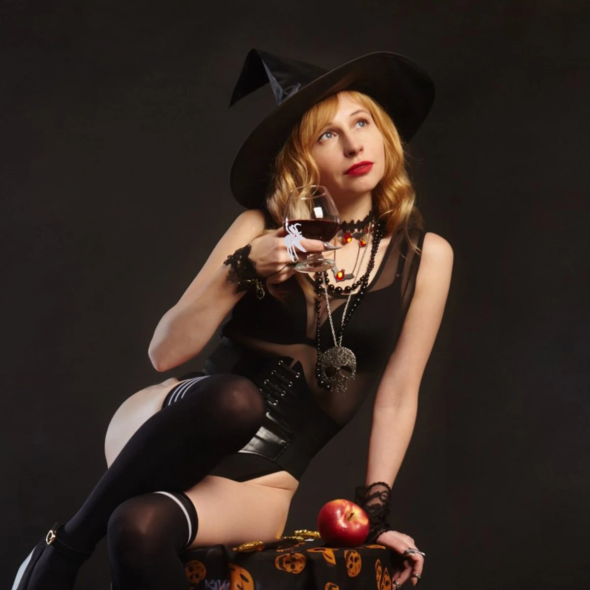 20Pcs Glow in The Dark Spider Rings Halloween Decorations Plastic Ring for DIY Party Plaything Cosplay Accessories Spooky Night
20Pcs Glow in The Dark Spider Rings Halloween Decorations Plastic Ring for DIY Party Plaything Cosplay Accessories Spooky Night