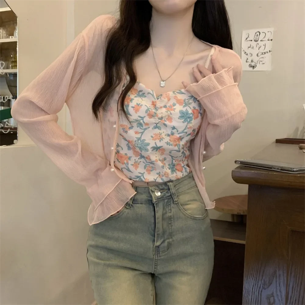 New Summer Sunscreen Chiffon Cardigan Sweet Loose Beach Sun Protection Clothing Thin Long Sleeve Casual Blouses 
New Summer Sunscreen Chiffon Cardigan Sweet Loose Beach Sun Protection Clothing Thin Long Sleeve Casual Blouses