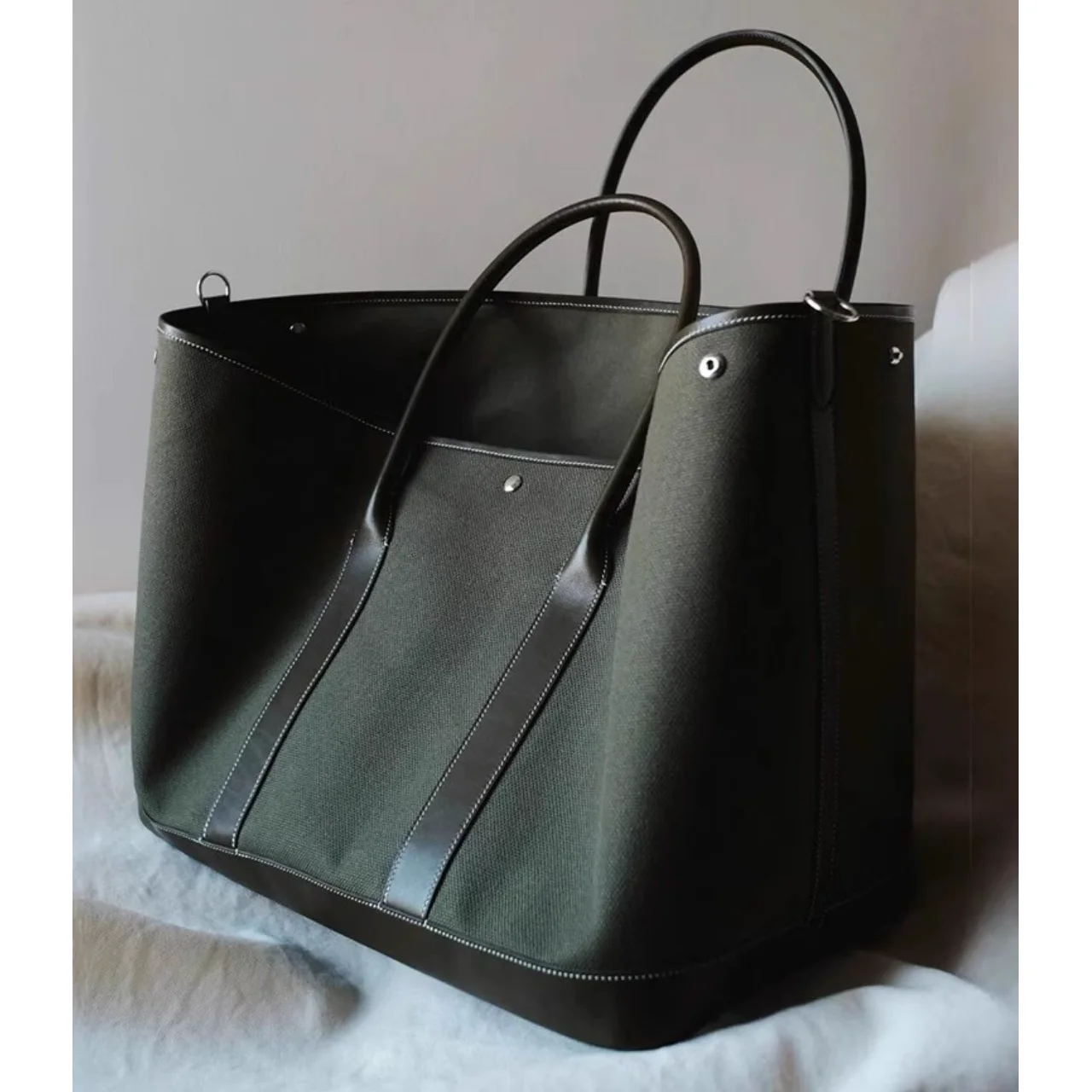 Large Capaci Canvas Tote Bag Women's 2025 New Sle Commuter Handbag oulder Bag Crossbody Bag Briti Sle Soft PU Strap
Large Capaci Canvas Tote Bag Women's 2025 New Sle Commuter Handbag oulder Bag Crossbody Bag Briti Sle Soft PU Strap