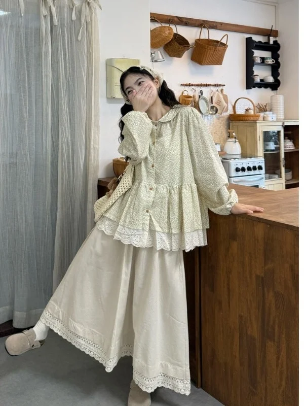 Sweet Floral Lace Trimmed Babydoll Collar Blouse And Skirt Set plus Size Women's Faion Korean Sle Long Sve Autumn...
Sweet Floral Lace Trimmed Babydoll Collar Blouse And Skirt Set plus Size Women's Faion Korean Sle Long Sve Autumn...