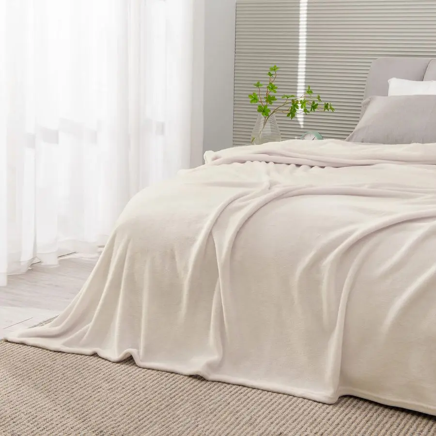 Fleece Blanket King Size Blankets for Bed, Luxury Plush Cozy Fuzzy Blanket 108x90 inches, Super Soft Warm Lightweight Throw Blan
Fleece Blanket King Size Blankets for Bed, Luxury Plush Cozy Fuzzy Blanket 108x90 inches, Super Soft Warm Lightweight Throw Blan