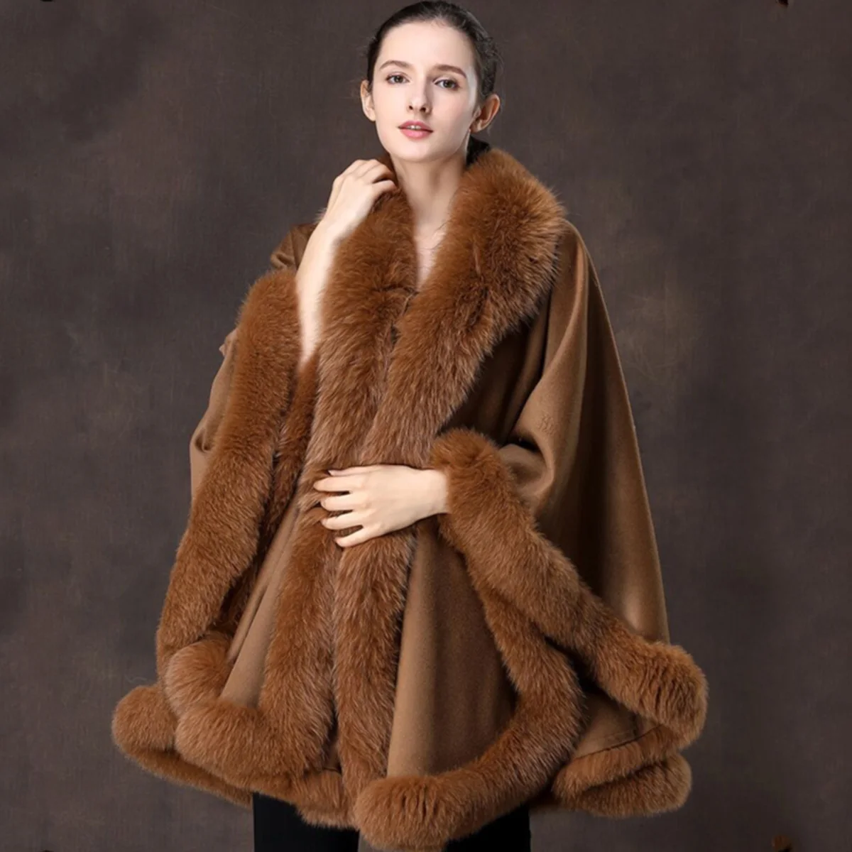 Natural Leather Rabbit Fur Shawl With Rabbit Fur Collar Women's Genuine Leather Fur Shawl New Arrival Shawl For Women
Natural Leather Rabbit Fur Shawl With Rabbit Fur Collar Women's Genuine Leather Fur Shawl New Arrival Shawl For Women