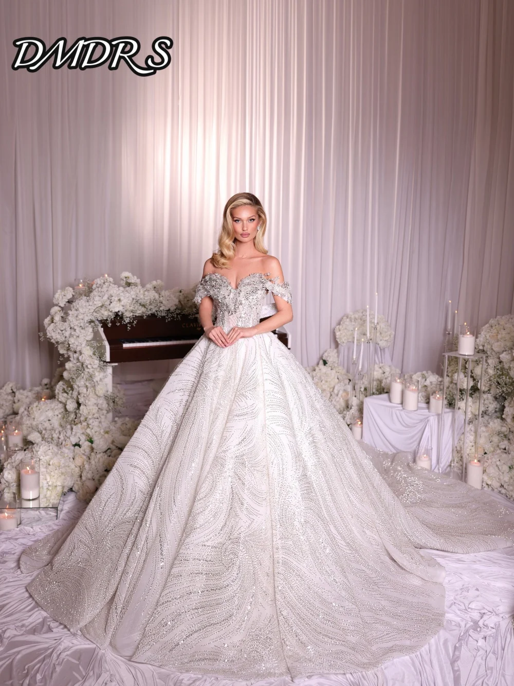 DMDRS Off-shoulder Wedding Dress 2025 Beaded Applique Bridal Gown Sequined Tulle Floor-Length Bridal Dresses Customized
DMDRS Off-shoulder Wedding Dress 2025 Beaded Applique Bridal Gown Sequined Tulle Floor-Length Bridal Dresses Customized
