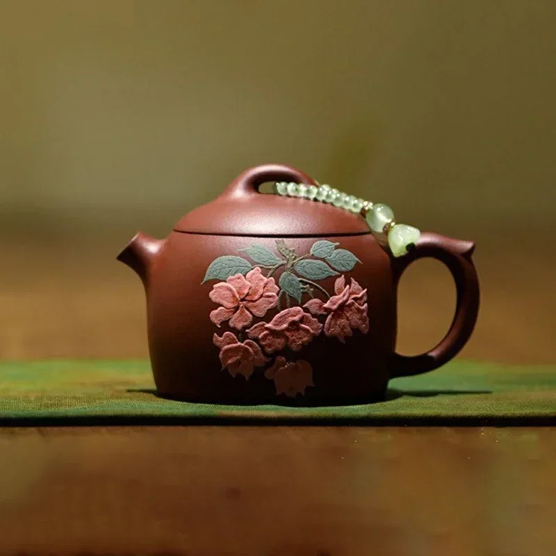 Yixing Purple Clay Teapot Handmade Literati Small Teapot Purple Clay Xu Yaowen Mud Painting Haitang Qin Quan 130cc
Yixing Purple Clay Teapot Handmade Literati Small Teapot Purple Clay Xu Yaowen Mud Painting Haitang Qin Quan 130cc