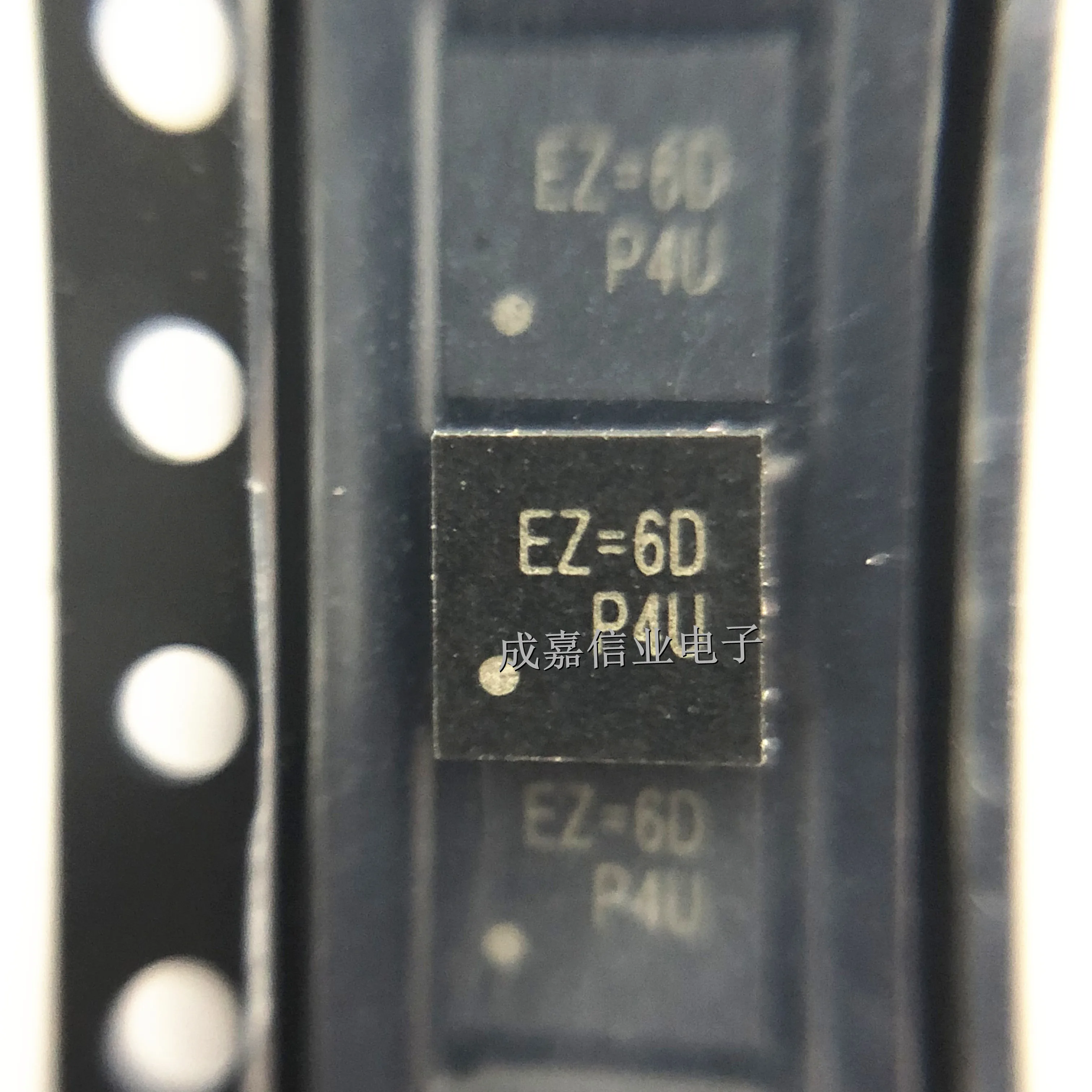 10 шт./лот RT9986AGQW WQFN-32 МАРКИРОВКА;EZ= 7-канальный преобразователь постоянного тока в постоянный для DSC
10 шт./лот RT9986AGQW WQFN-32 МАРКИРОВКА;EZ= 7-канальный преобразователь постоянного тока в постоянный для DSC