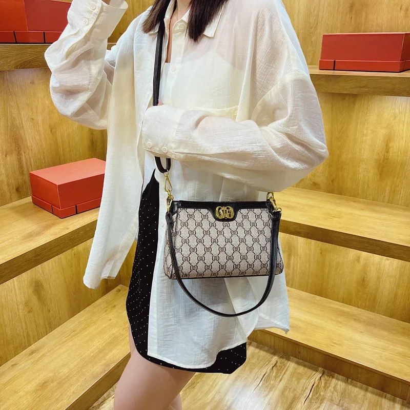 Chic High-End Trendy Diaper Bag A Vintage Designer Leather Crossbody Bag For The Stylish Modern Fashionable Woman
Chic High-End Trendy Diaper Bag A Vintage Designer Leather Crossbody Bag For The Stylish Modern Fashionable Woman