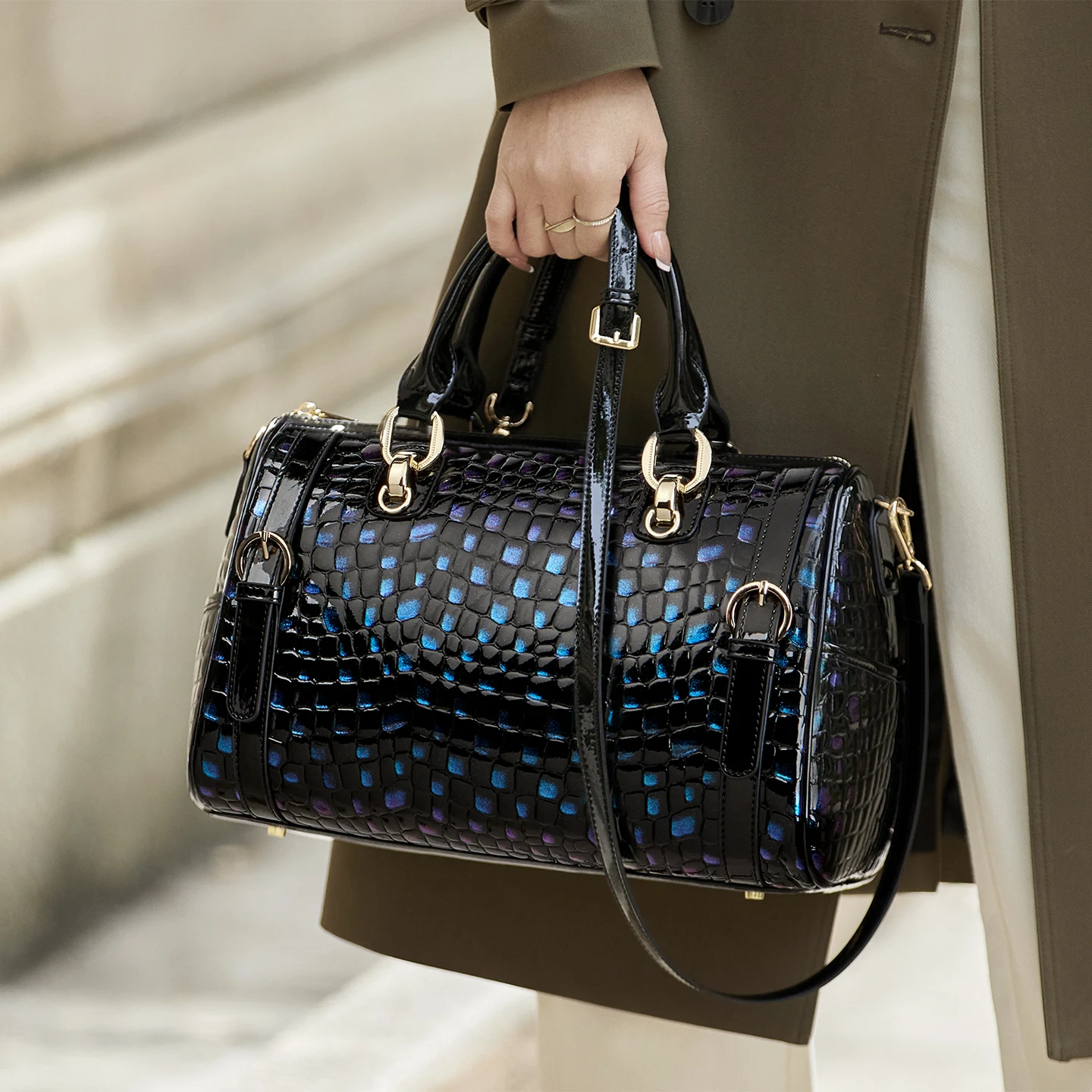 ZOOLER 2026 Новая роскошная женская кожаная сумка из натуральной кожи, женская сумка-тоут из коровьей кожи, ручная работа, сумка через плечо, модель «подушка» # YC700
ZOOLER 2026 Новая роскошная женская кожаная сумка из натуральной кожи, женская сумка-тоут из коровьей кожи, ручная работа, сумка через плечо, модель «подушка» # YC700