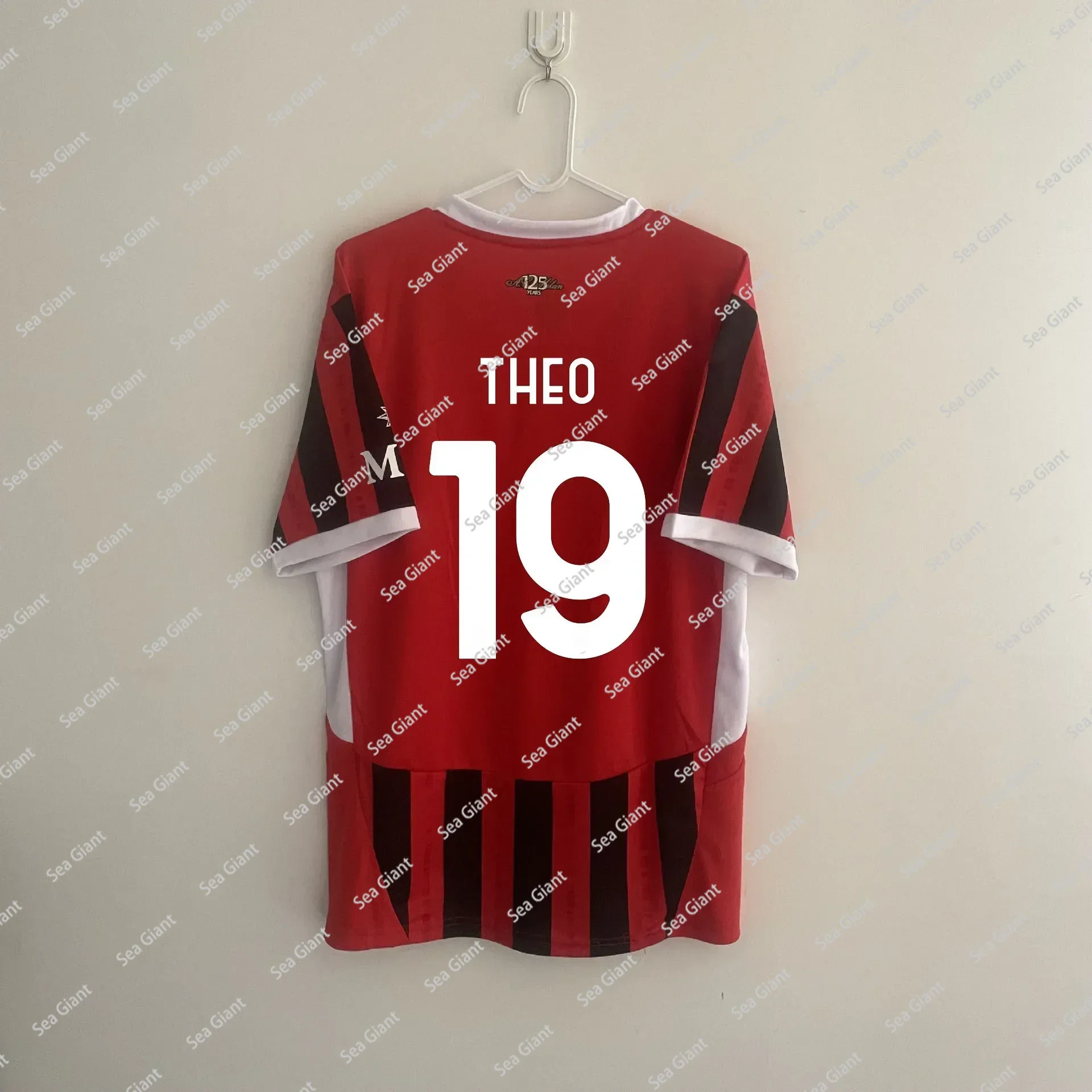 AC Milan Джерси 2425 Домашний номер 9 Гироуд No Лев No. 19 Тео Мората No. 7. Футбольные майки для болельщиков
AC Milan Джерси 2425 Домашний номер 9 Гироуд No Лев No. 19 Тео Мората No. 7. Футбольные майки для болельщиков