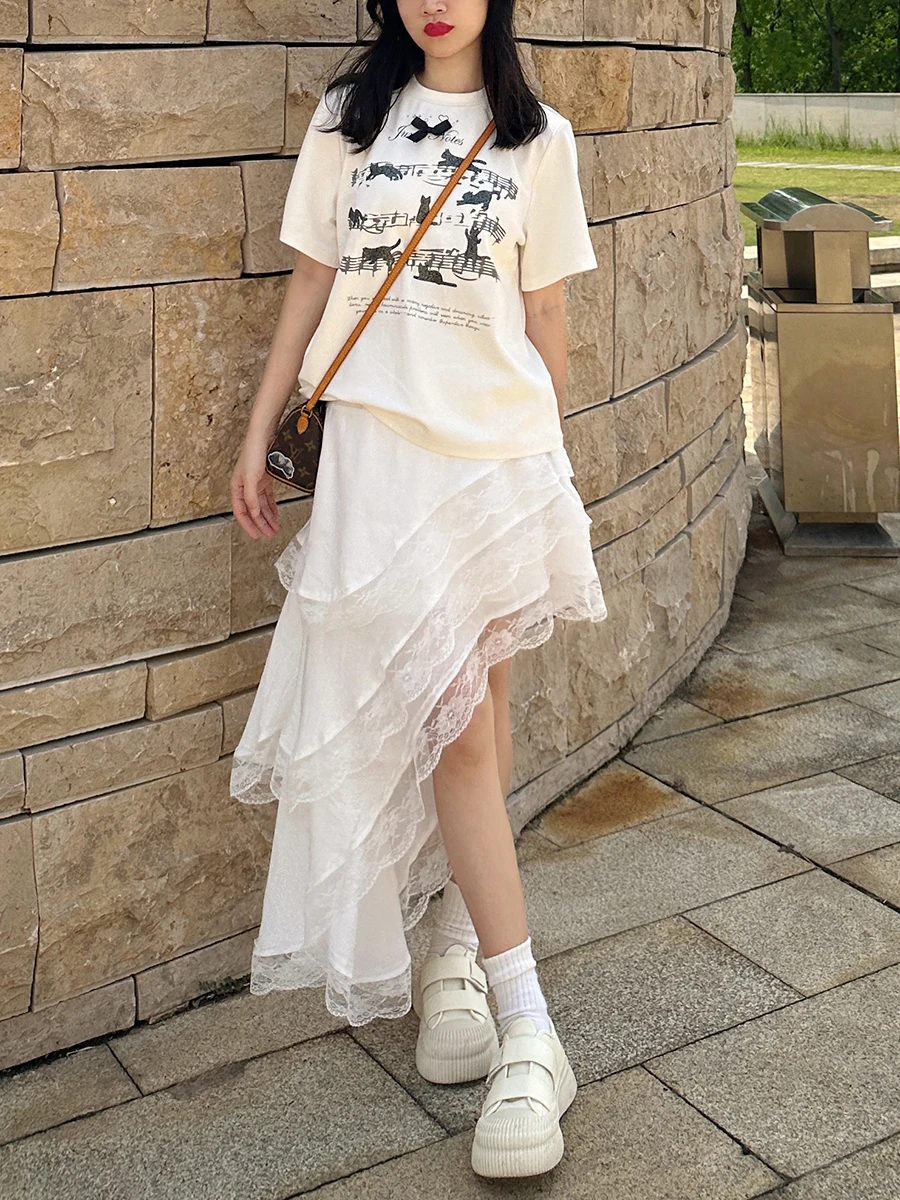 Белая юбка А-силуэта с асимметричным кружевным краем, длинная юбка-трапеция с завышенной талией в корейском стиле
Белая юбка А-силуэта с асимметричным кружевным краем, длинная юбка-трапеция с завышенной талией в корейском стиле