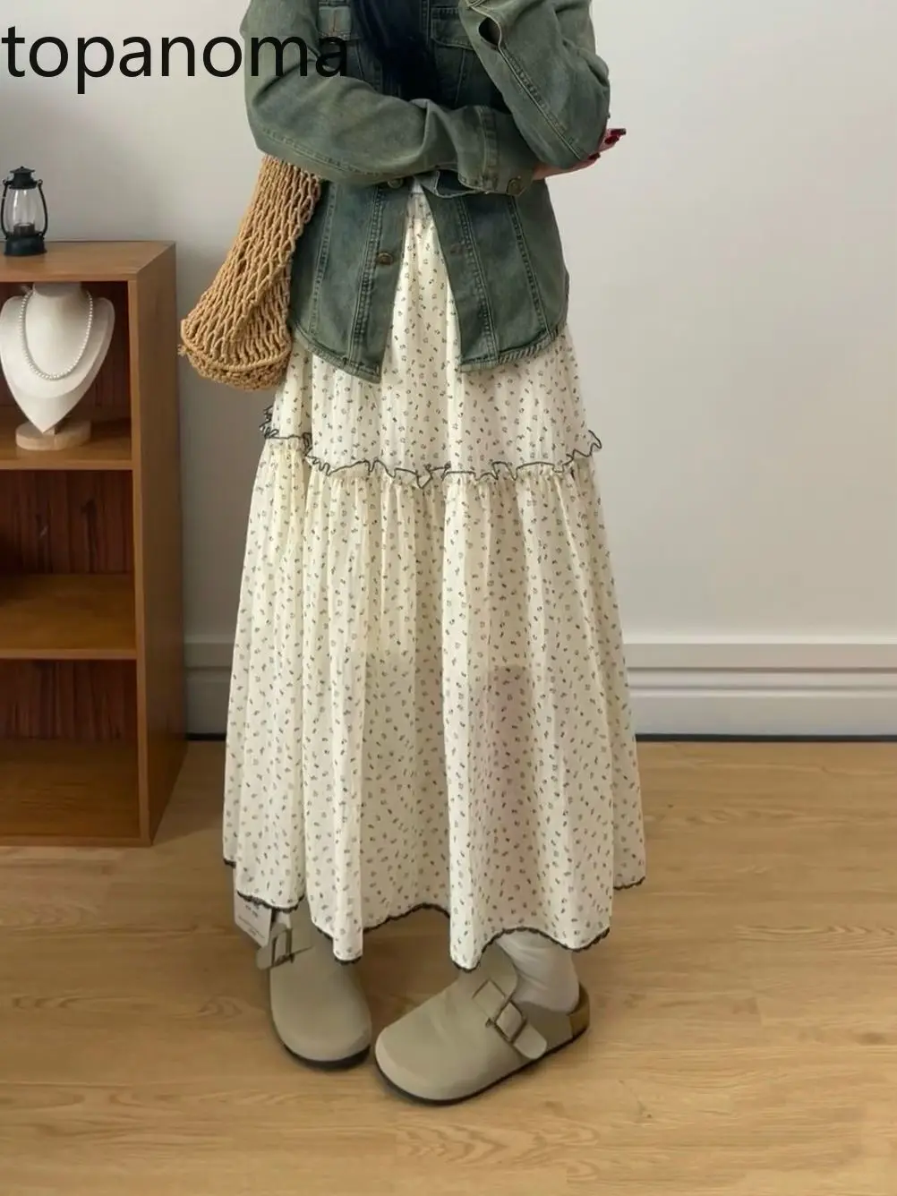 Topanoma Retro Floral Fungus Edge Half Length Skirt Women Summer 2025 New Girl High Waist Apricot Floral A-line Long Dress
Topanoma Retro Floral Fungus Edge Half Length Skirt Women Summer 2025 New Girl High Waist Apricot Floral A-line Long Dress