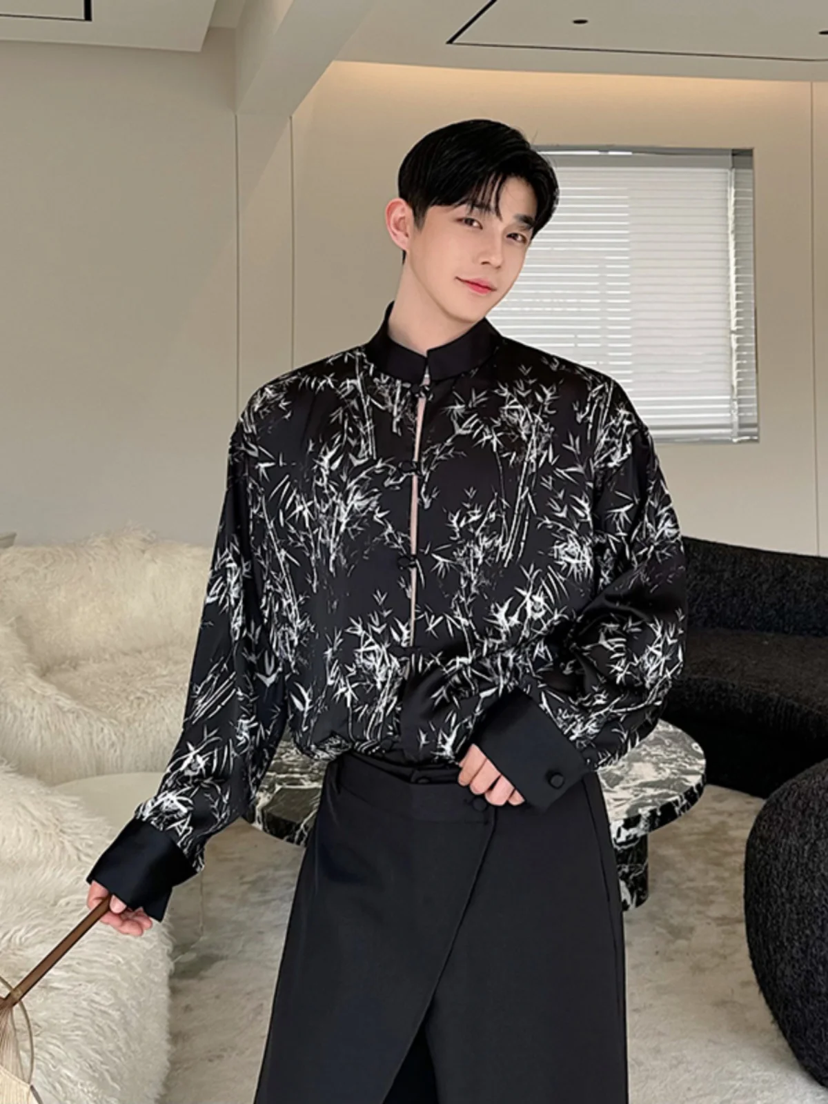 Новый китайский Sle Bamboo Le Print Design воротник-стойка Silk irt Jaet мужской корейский Sle Long Sve Ice Silk Dra irt
Новый китайский Sle Bamboo Le Print Design воротник-стойка Silk irt Jaet мужской корейский Sle Long Sve Ice Silk Dra irt