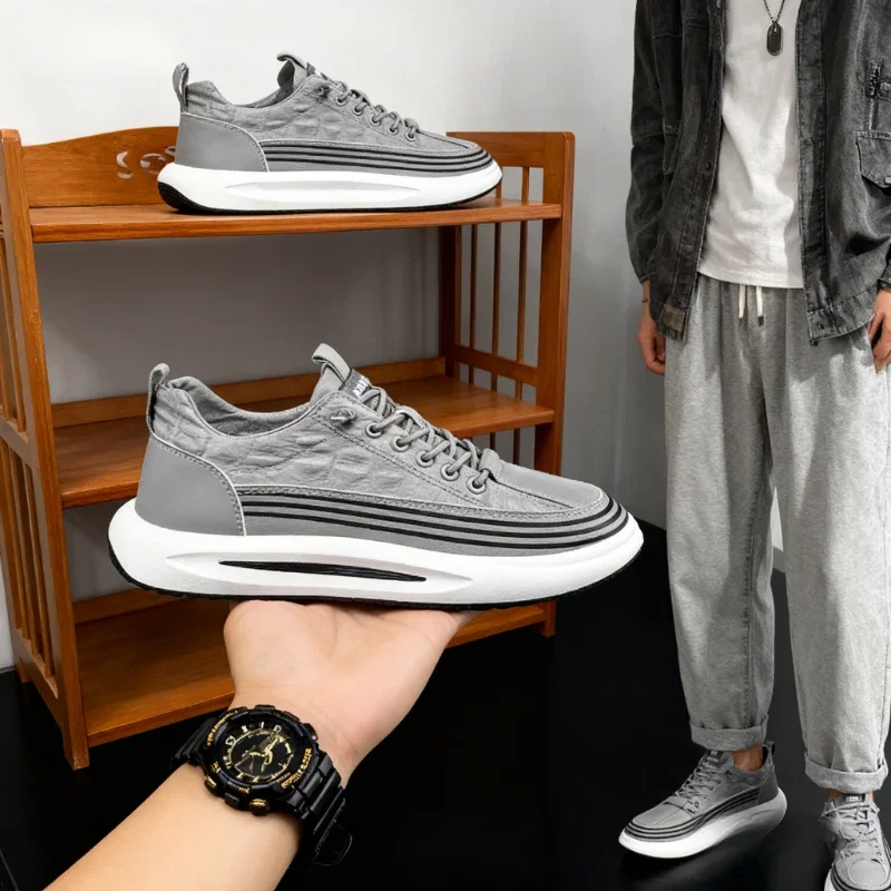 Summer 2025 Men's New Comfortable Sports Shoes for Teenagers Ice Silk Cloth Breathable Casual Shoes
Summer 2025 Men's New Comfortable Sports Shoes for Teenagers Ice Silk Cloth Breathable Casual Shoes