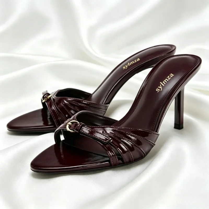 Burgundy Patent Leather Mule Sandals for Women Fashion Metal Buckle Detail Slide Sandals Sexy Open-toe Pointed-toe Heels Tacones
Burgundy Patent Leather Mule Sandals for Women Fashion Metal Buckle Detail Slide Sandals Sexy Open-toe Pointed-toe Heels Tacones