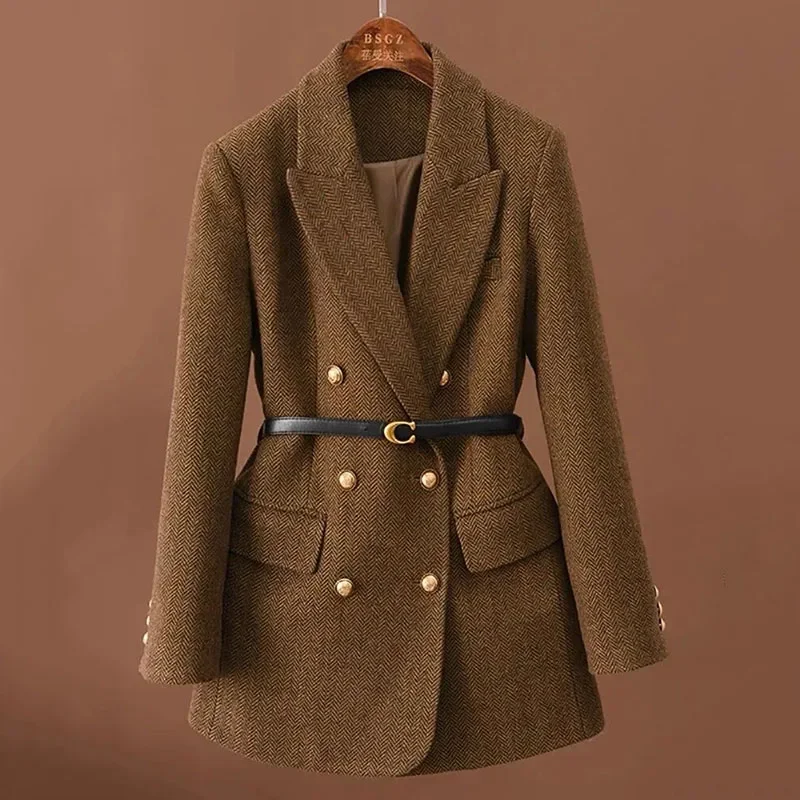 Comes With Belt A Vintage Wool Jacket For Women Autumn And Winter 2025 New Double-Breasted Temperament Female Long Sleeve Blazer
Comes With Belt A Vintage Wool Jacket For Women Autumn And Winter 2025 New Double-Breasted Temperament Female Long Sleeve Blazer