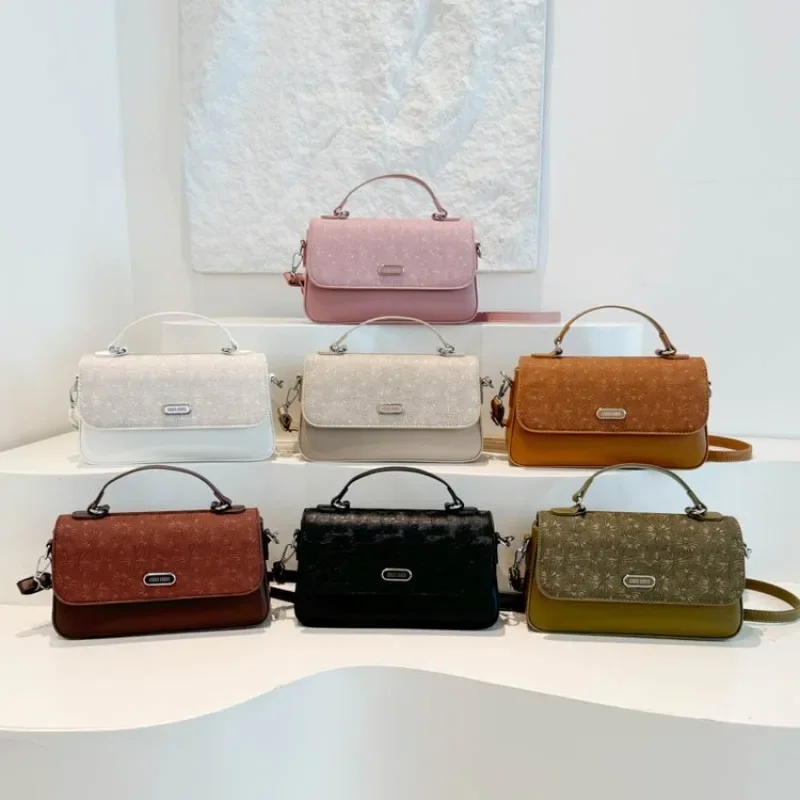 Diaper Bag Chic Retro Leather Satchel Elegant Designer Crossbody Purse For Women Stylish Minimalist Large Capacity
Diaper Bag Chic Retro Leather Satchel Elegant Designer Crossbody Purse For Women Stylish Minimalist Large Capacity