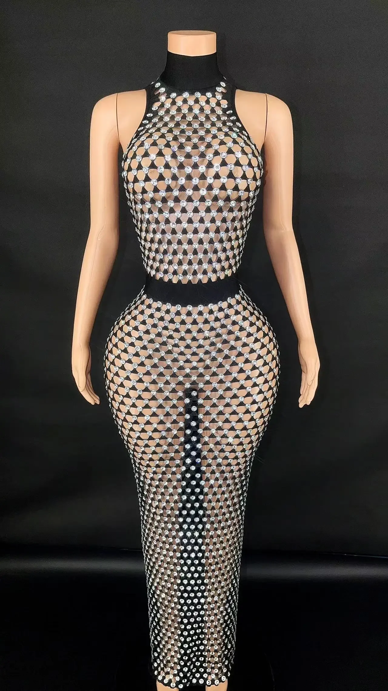 Fashion Design Crystals Transparent Dress Evening Celebrate See Through Mesh Birthday Celebrate Performance Costume
Fashion Design Crystals Transparent Dress Evening Celebrate See Through Mesh Birthday Celebrate Performance Costume