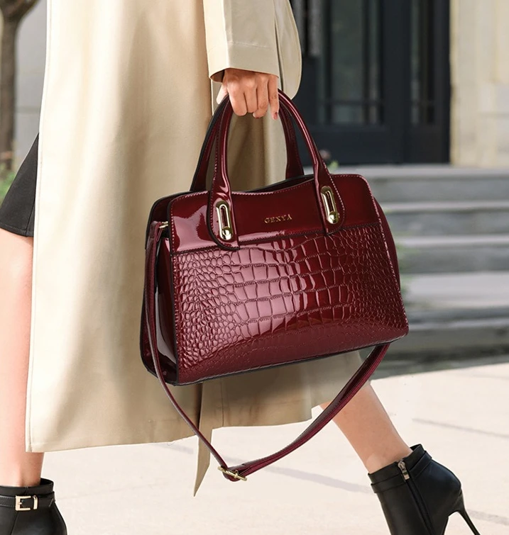 New Fashion Alligator Pattern Women Handbags European Designer Patent Leather Shoulder Female Girl Brand Luxury Crossbody Bag
New Fashion Alligator Pattern Women Handbags European Designer Patent Leather Shoulder Female Girl Brand Luxury Crossbody Bag