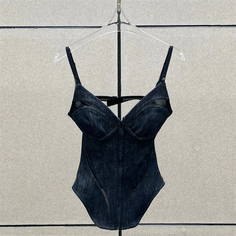 Женский жилет, новый джинсовый лоскутный топ без рукавов с v-образным вырезом на лето 2022, сексуальный топ на бретелях с открытой спиной, женский корсет из смеси хлопка y2k
Женский жилет, новый джинсовый лоскутный топ без рукавов с v-образным вырезом на лето 2022, сексуальный топ на бретелях с открытой спиной, женский корсет из смеси хлопка y2k