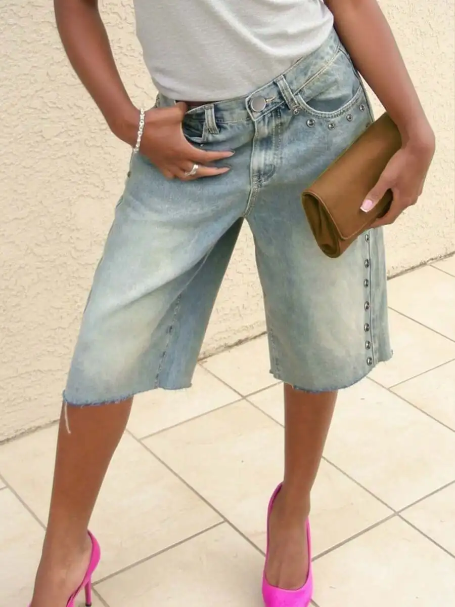 Womens Denim Shorts With Pearl Embellished Pockets Straight Leg Casual Summer
Womens Denim Shorts With Pearl Embellished Pockets Straight Leg Casual Summer