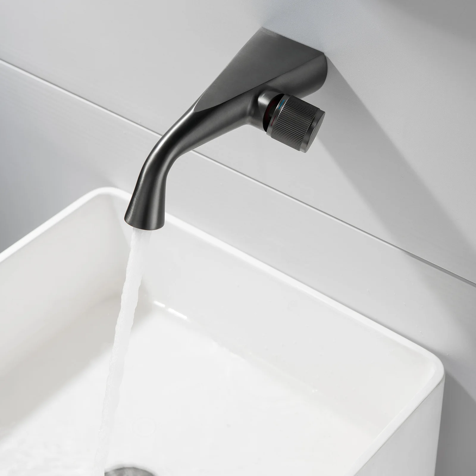 Wall Mounted Basin Faucet Single Lever Hot And Cold Brass Material Gray Sink Mixer Tap Mixer
Wall Mounted Basin Faucet Single Lever Hot And Cold Brass Material Gray Sink Mixer Tap Mixer