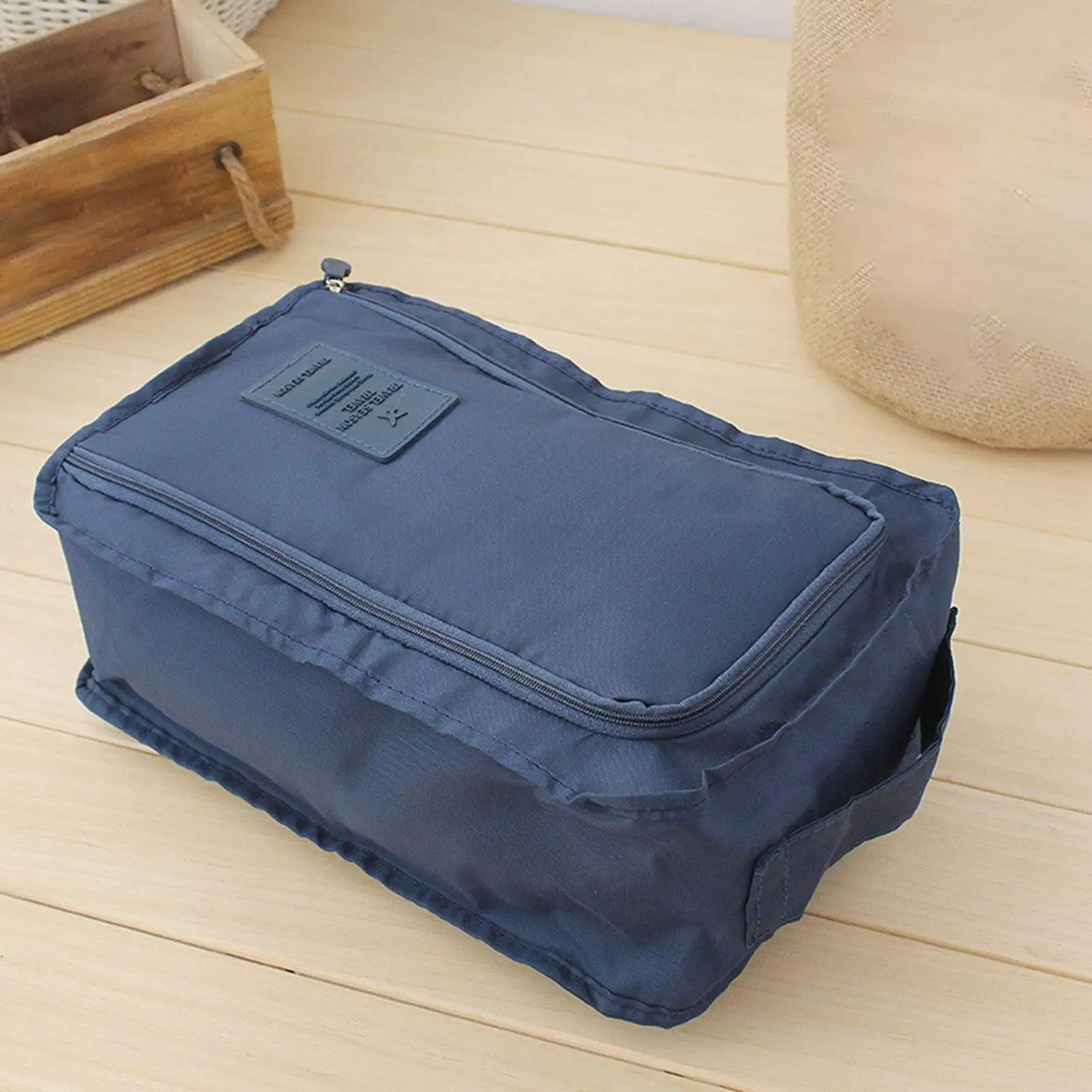 Waterproof Foldable Shoe Travel Bag Portable Sneaker Storage Pouch for Clothing Hats Socks Suitcase Business Trip Home Use
Waterproof Foldable Shoe Travel Bag Portable Sneaker Storage Pouch for Clothing Hats Socks Suitcase Business Trip Home Use