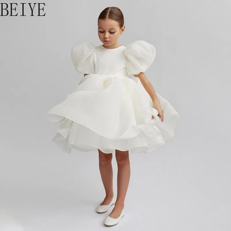 Flower Girl Princess Birthday Fluffy Dress Children's Evening Host Piano Performance Clothes High End Puff Sleeve Dress
Flower Girl Princess Birthday Fluffy Dress Children's Evening Host Piano Performance Clothes High End Puff Sleeve Dress