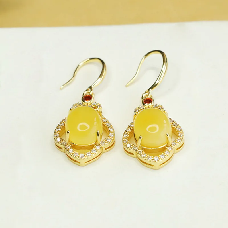 Natural Amber Yellow Beeswax Earrings Ear Hooks Jewelry Fashion Versatile
Natural Amber Yellow Beeswax Earrings Ear Hooks Jewelry Fashion Versatile