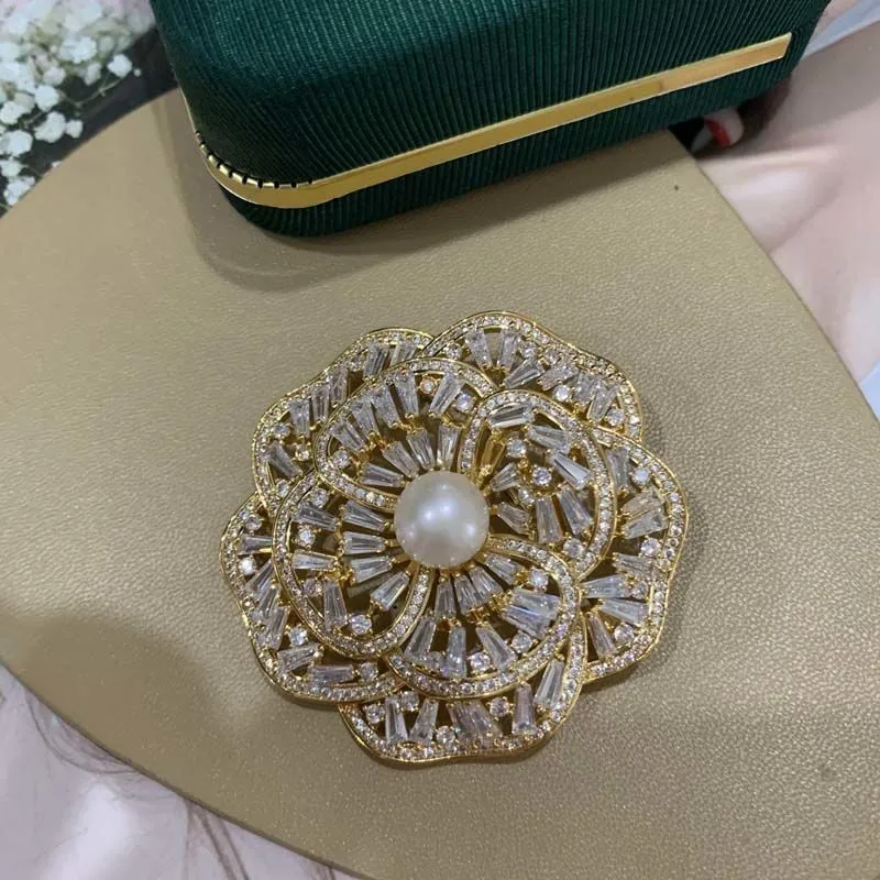 *New natural pearl brooch, luxurious women's brooch, buckle, fashionable, atmospheric accessories, temperament, birthday gift
*New natural pearl brooch, luxurious women's brooch, buckle, fashionable, atmospheric accessories, temperament, birthday gift