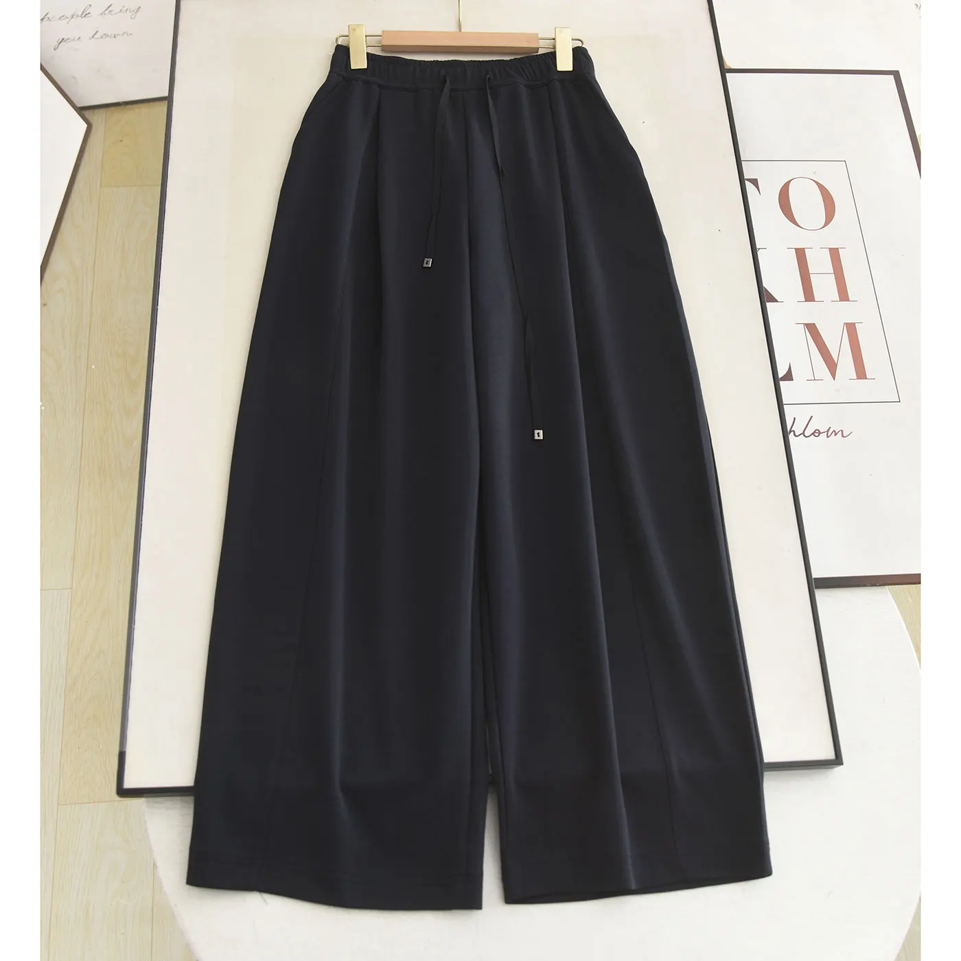 Summer 2026 High Waist Drawstring Casual Loose Slimming Dark Blue Drapey Wide Leg Pants Minimalist Style Women's Leisure Trou...
Summer 2026 High Waist Drawstring Casual Loose Slimming Dark Blue Drapey Wide Leg Pants Minimalist Style Women's Leisure Trou...