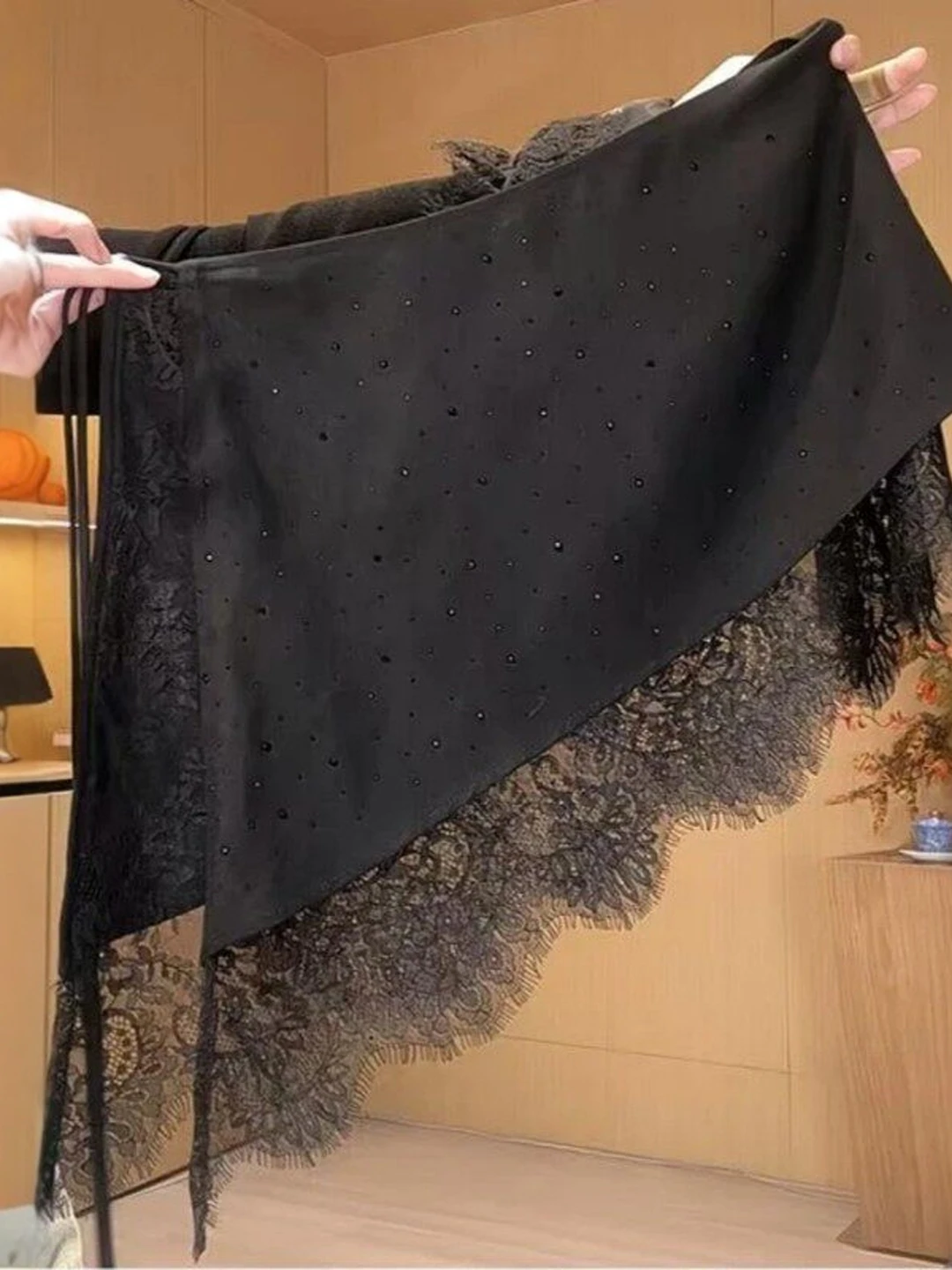 Fashionable Casual Versatile Slimming Rhinestone Short Skirt Women Summer plus Size Trendy Splicing Lace All-Match Skirt
Fashionable Casual Versatile Slimming Rhinestone Short Skirt Women Summer plus Size Trendy Splicing Lace All-Match Skirt