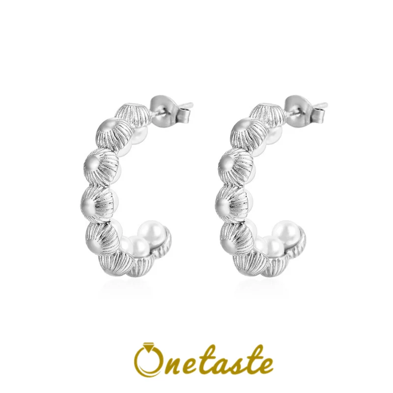 925 Sterling Silver Shell Pearl Puffy Charlotte Hoops Earrings For Women Trendy C-type Piercing Earrings Korean Style Her Gifts
925 Sterling Silver Shell Pearl Puffy Charlotte Hoops Earrings For Women Trendy C-type Piercing Earrings Korean Style Her Gifts