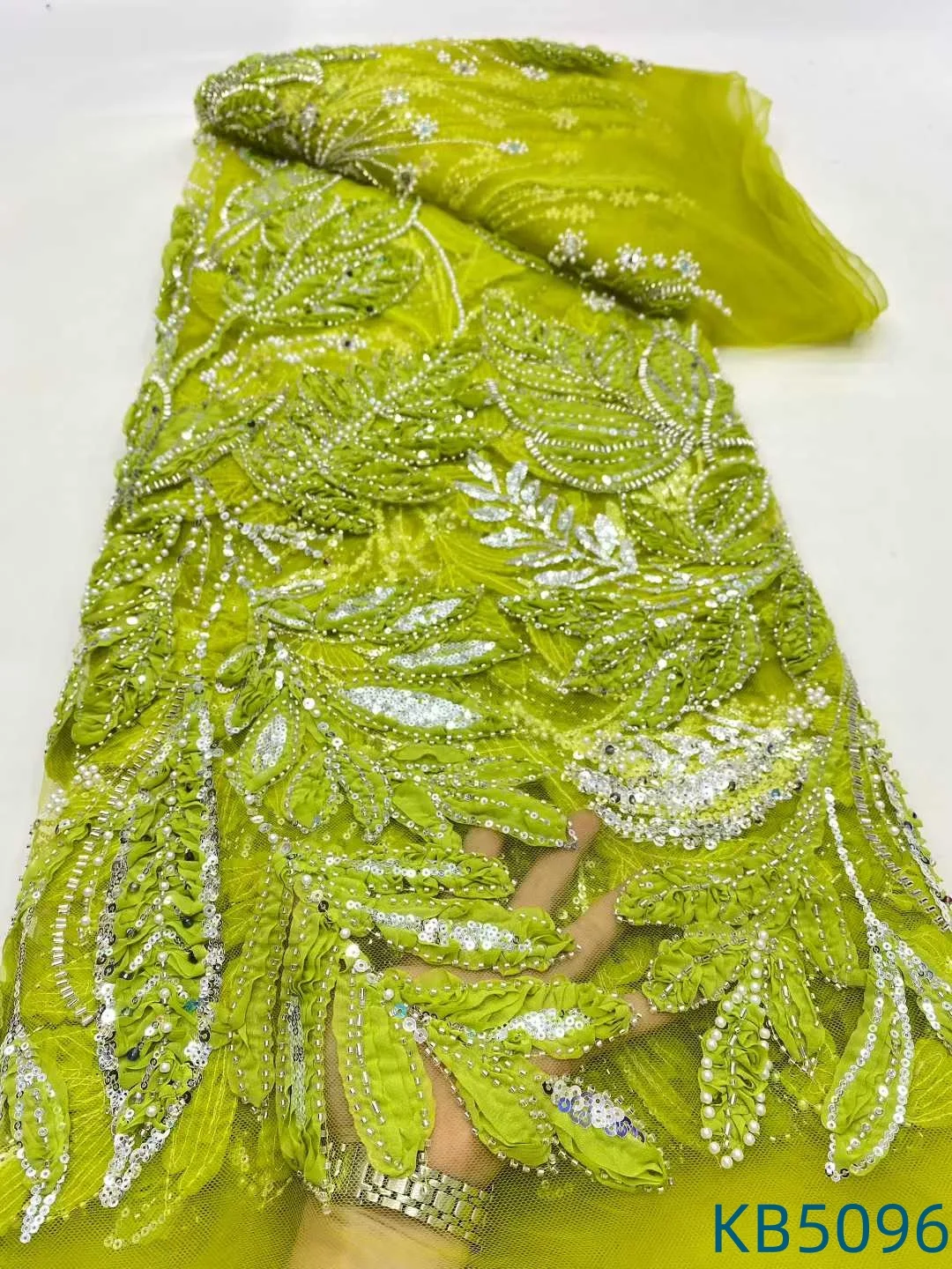 3D Applique Lace Fabric African Lace Fabric 2026 Elegant French Nigerian Beaded Sequins Tulle Mesh Lace For Wedding Dress Fabric
3D Applique Lace Fabric African Lace Fabric 2026 Elegant French Nigerian Beaded Sequins Tulle Mesh Lace For Wedding Dress Fabric