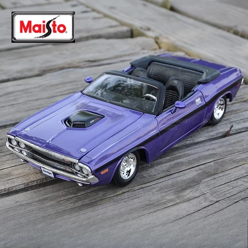 Maisto 1:24 1970 Challenger R/T simulation Convertible Alloy Car Model Doors and Hood Can Open Supercar Gift
Maisto 1:24 1970 Challenger R/T simulation Convertible Alloy Car Model Doors and Hood Can Open Supercar Gift