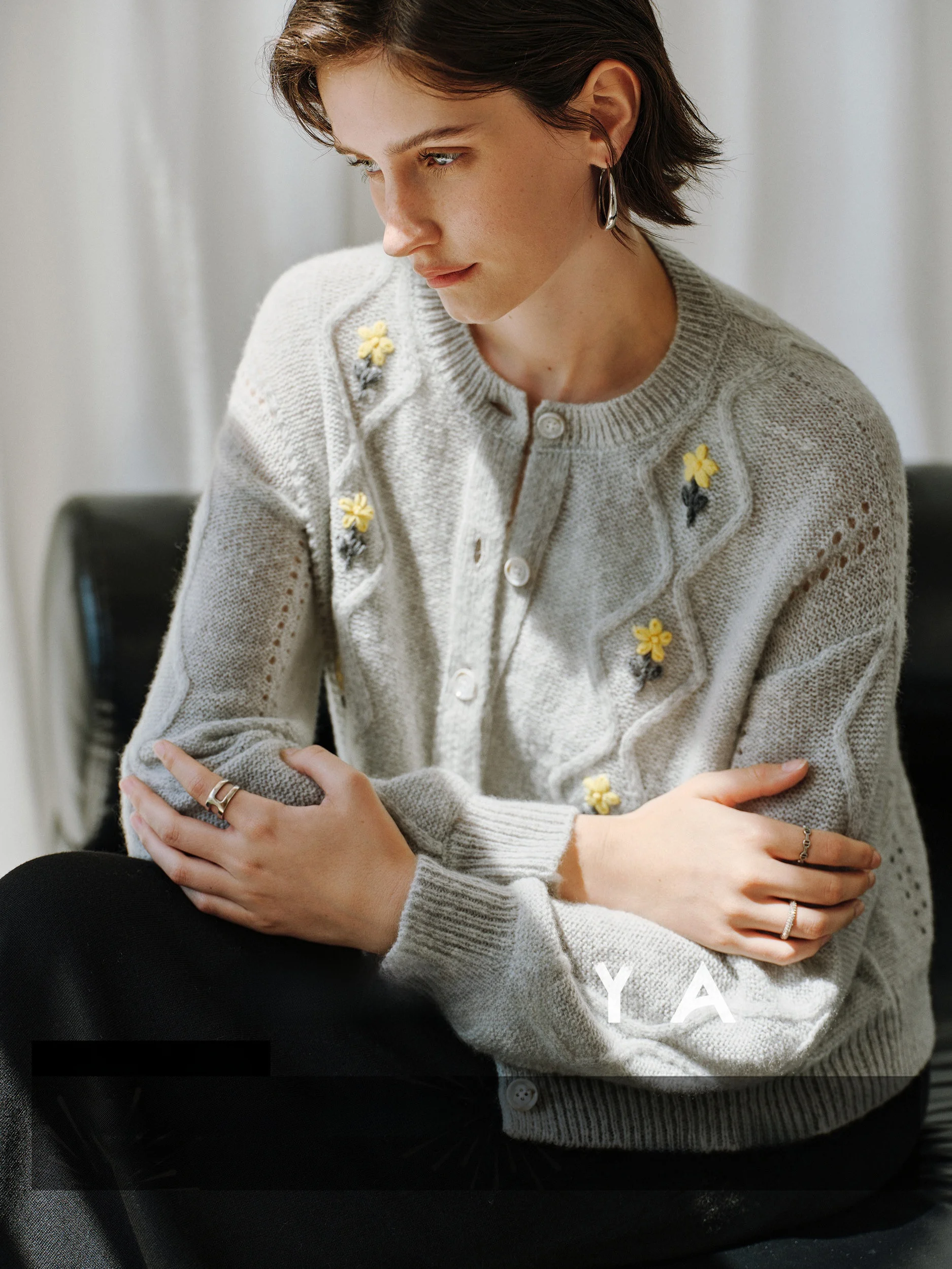 CA Autumn Warm "Little Yellow Flower" Camere Wool Long Sve round Ne ort Knitted Open Cardigan Women Spring
CA Autumn Warm "Little Yellow Flower" Camere Wool Long Sve round Ne ort Knitted Open Cardigan Women Spring