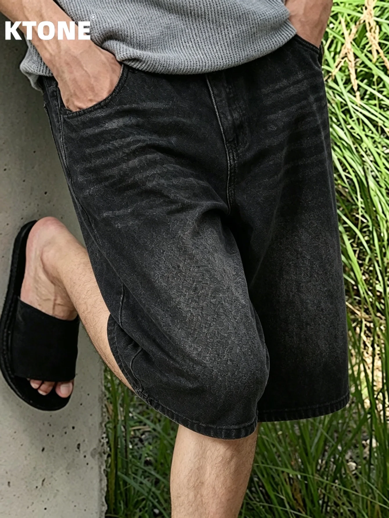Men's Relaxed Loose Non‑Elastic Jean Shorts Summer Street Style Casual Wear No accessories or belts included
Men's Relaxed Loose Non‑Elastic Jean Shorts Summer Street Style Casual Wear No accessories or belts included